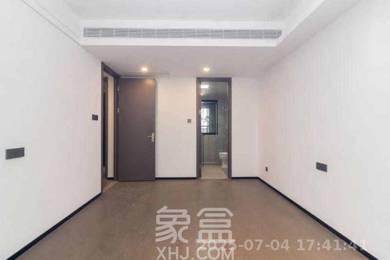 美的云樾  3室2厅2卫   3000.00元/月室内图