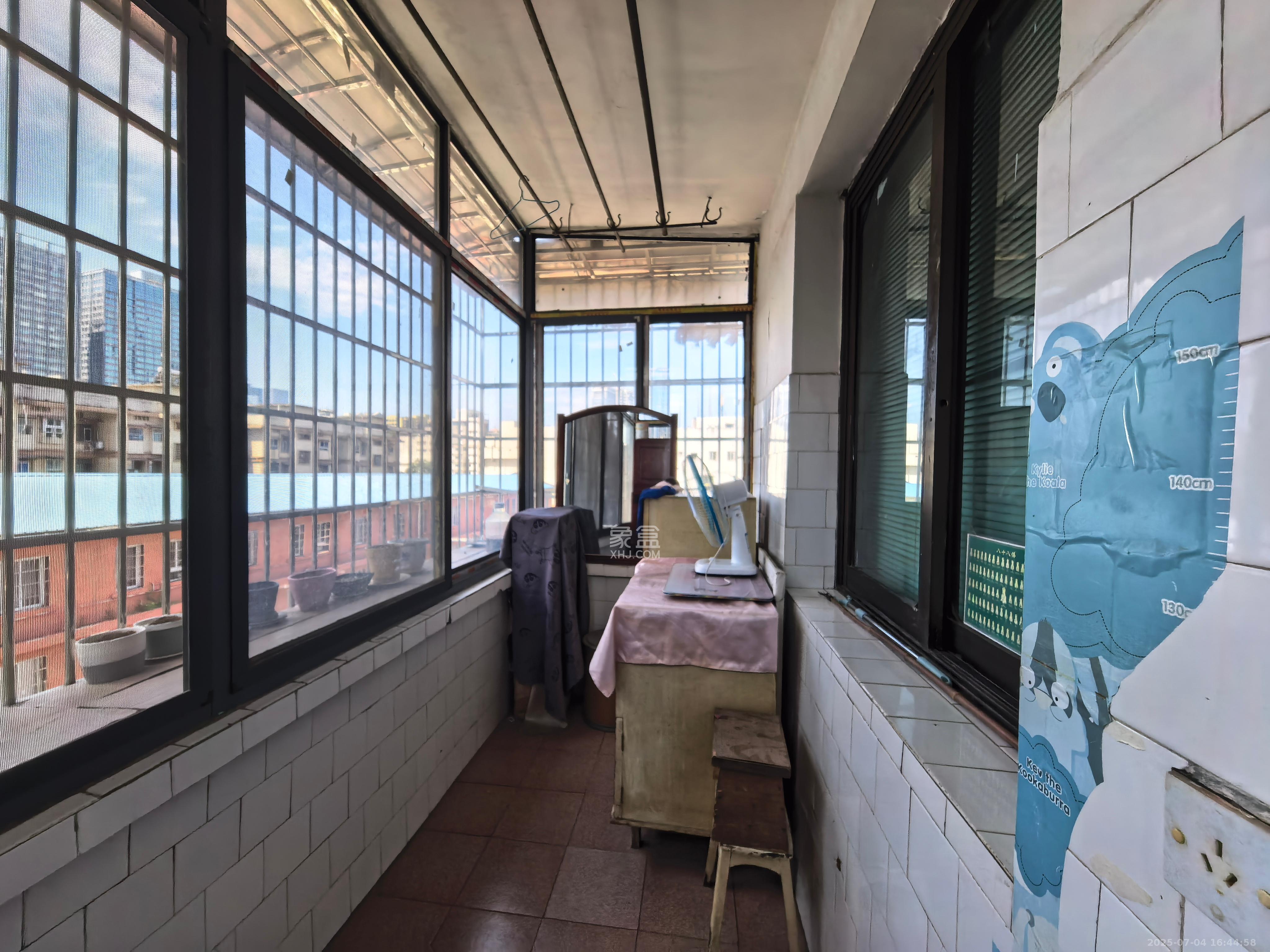 燕山街社区 2室2厅1卫 1300.0元/月 燕山街社区 2室2厅1卫 1300.0元/月室内图