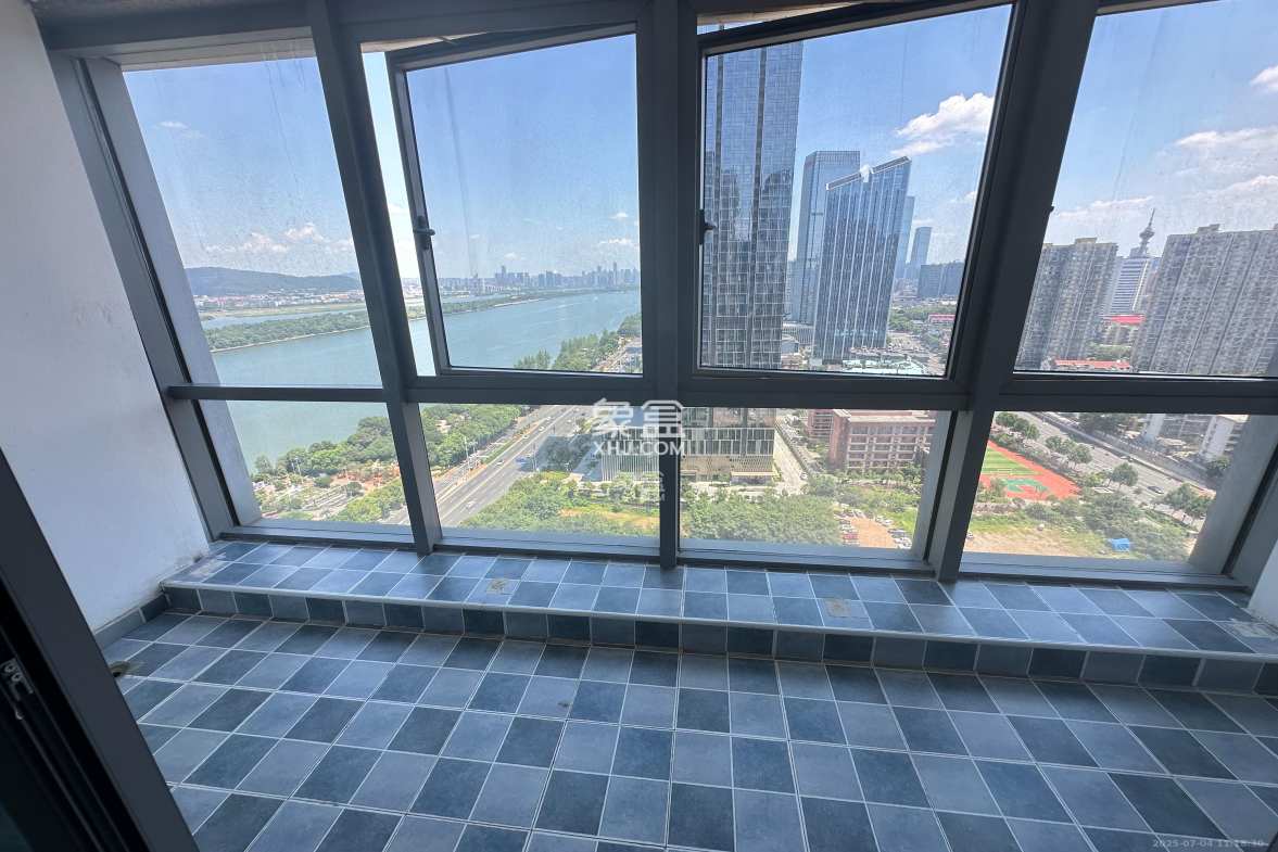 保利国际广场 1室1厅1卫 2600.0元/月 保利国际广场 1室1厅1卫 2600.0元/月室内图