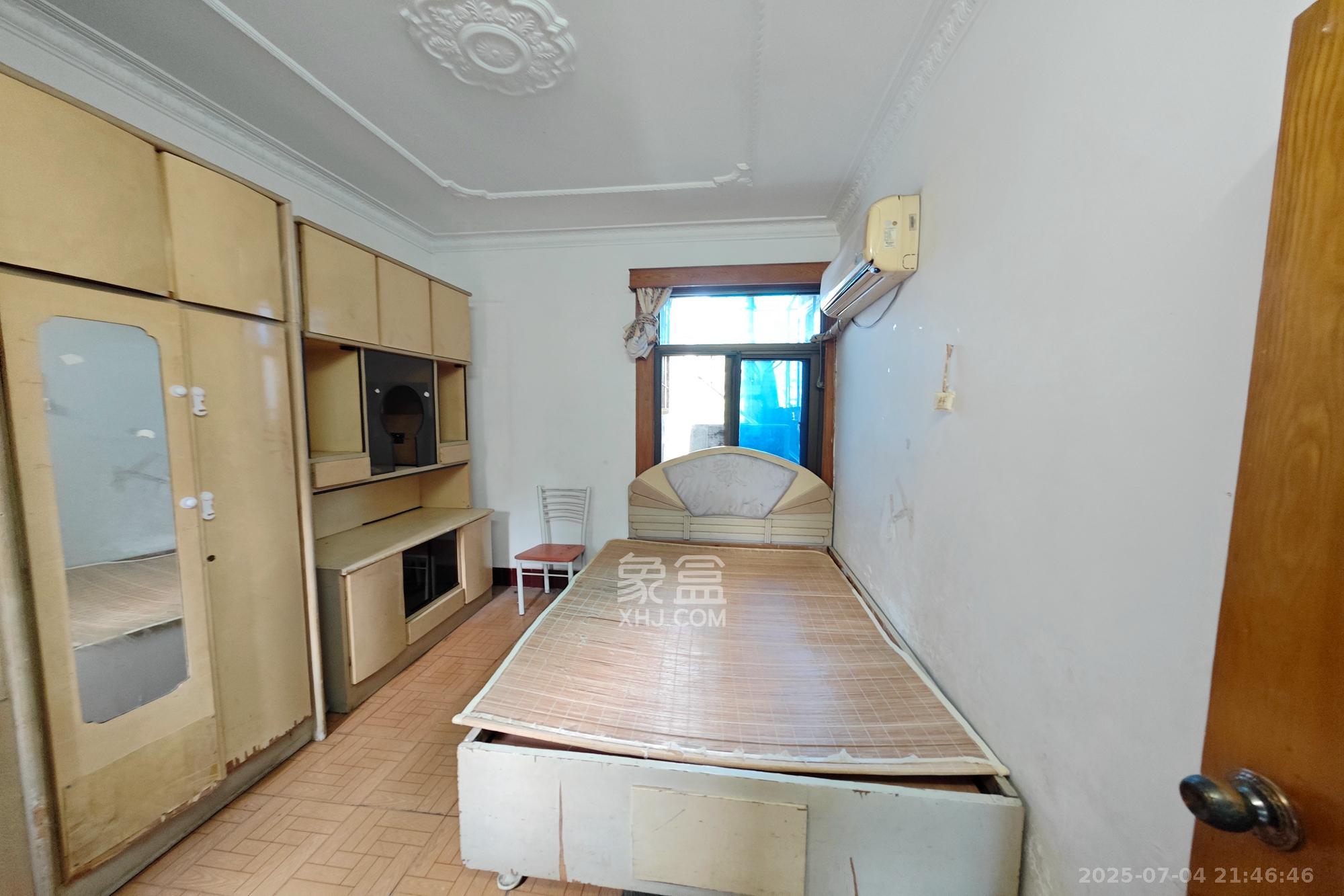 茶园坡社区(原王家冲社区) 2室1厅1卫 29.8万 茶园坡社区(原王家冲社区) 2室1厅1卫 29.8万卧室