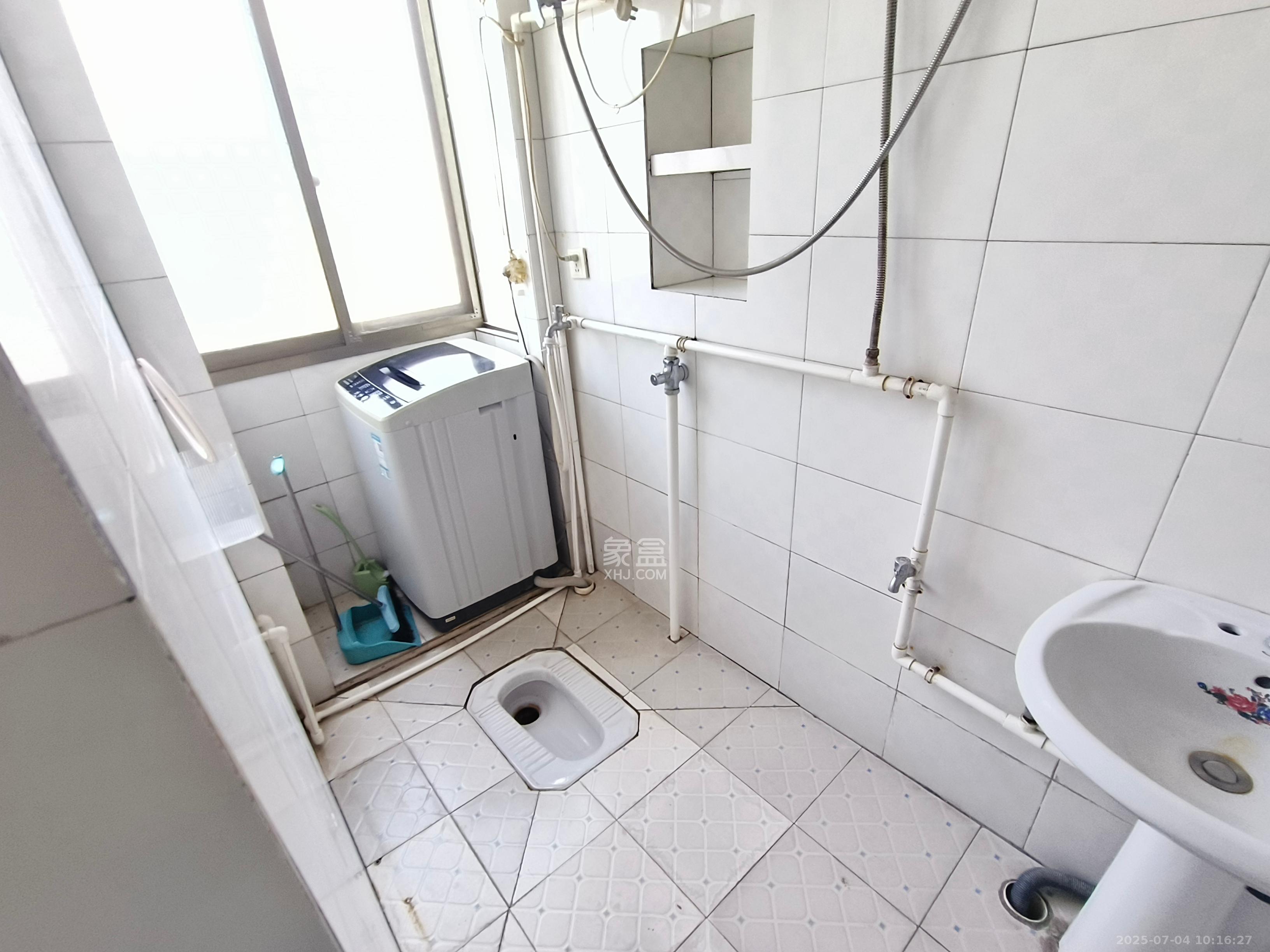 柏家塘小区  2室1厅1卫   1500.00元/月室内图