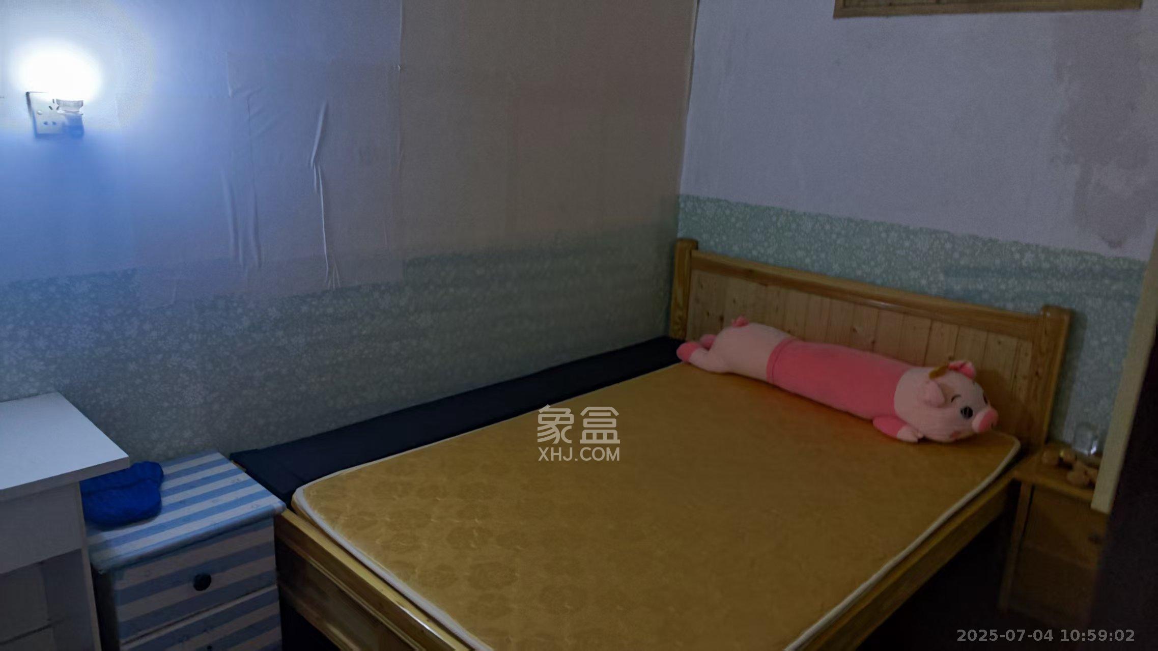 城南路散盘  2室1厅1卫    1600.0元/月 城南路散盘  2室1厅1卫    1600.0元/月室内图