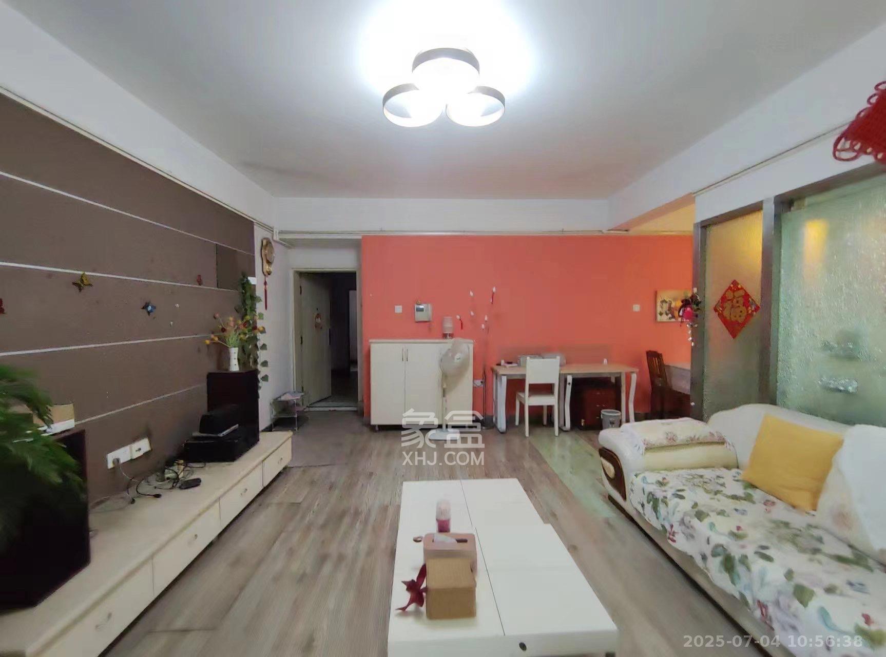 一心花苑  1室1厅1卫    2300.0元/月 一心花苑  1室1厅1卫    2300.0元/月室内图