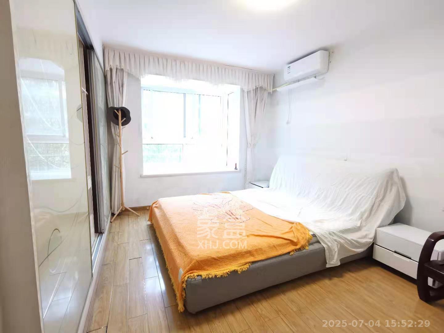 枫林美景  3室2厅2卫   2500.00元/月室内图