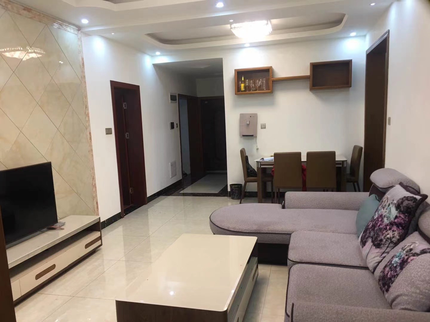 天地人和 3室1厅1卫 1600.0元/月 天地人和 3室1厅1卫 1600.0元/月室内图