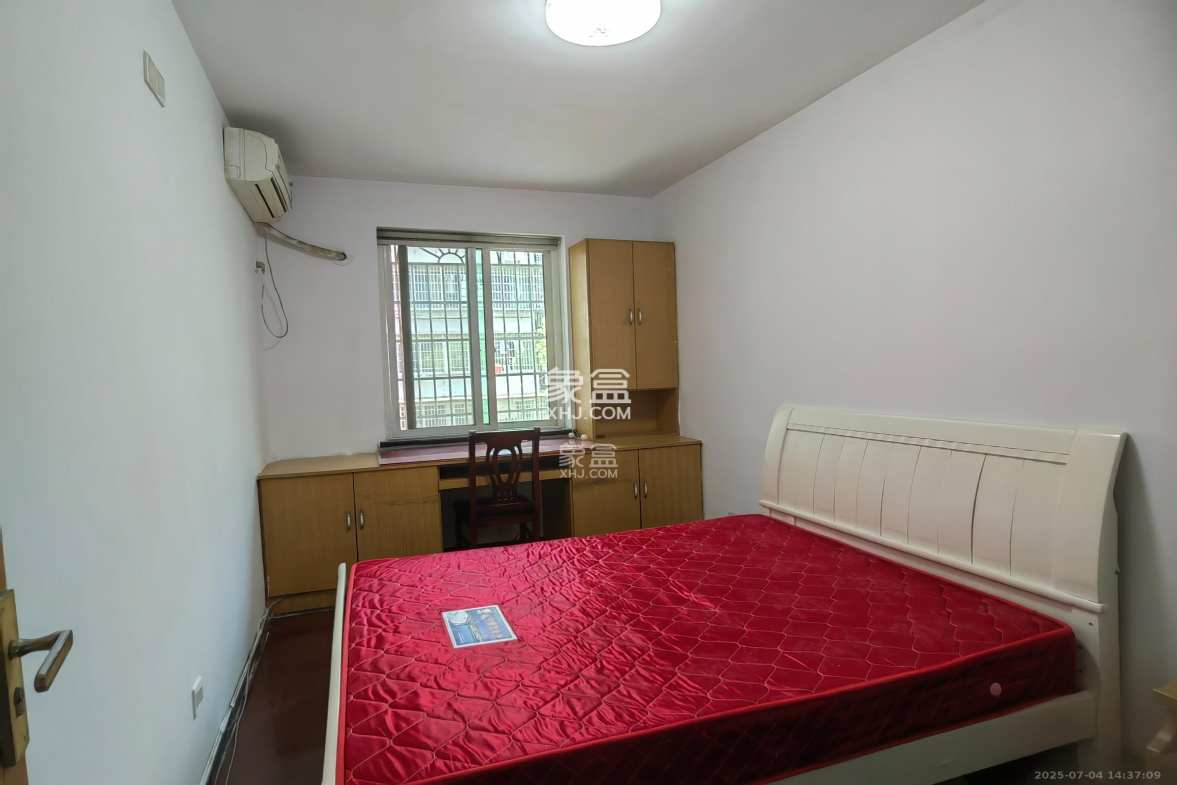 马王堆社区七片 3室2厅1卫 2100.0元/月 马王堆社区七片 3室2厅1卫 2100.0元/月室内图