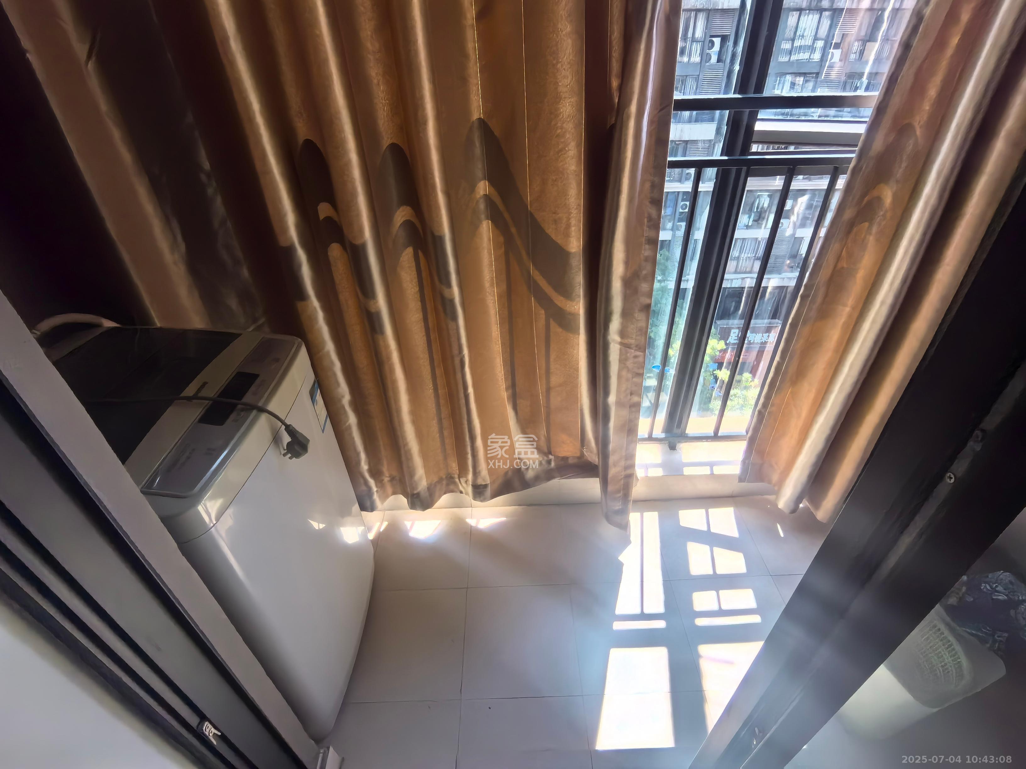 万科金域华府一期  1室1厅1卫    1200.0元/月室内图