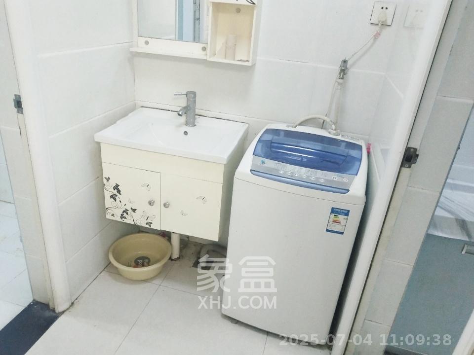 长大彩虹都  2室2厅1卫   1800.00元/月室内图