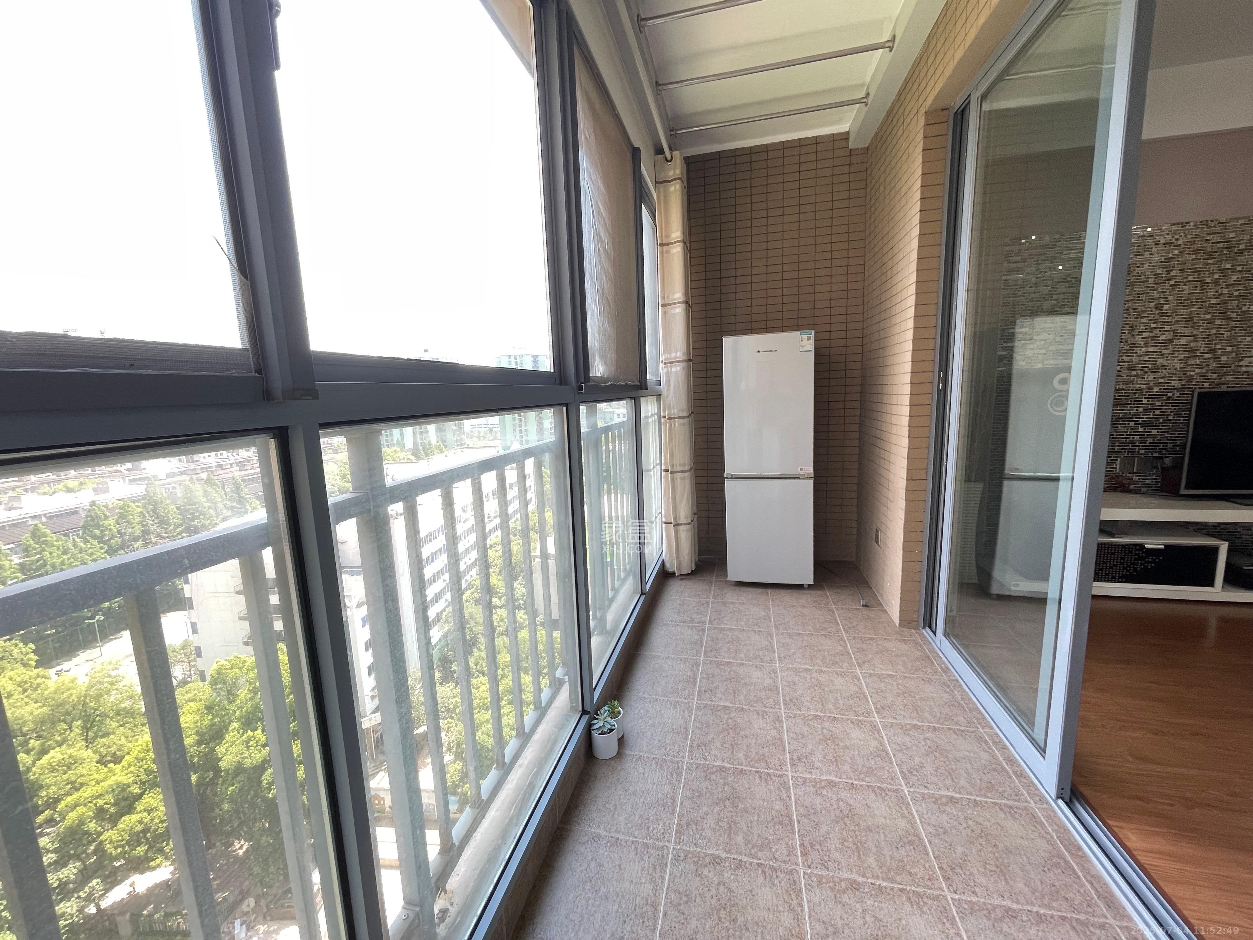 万博汇  3室2厅1卫    4500.0元/月 万博汇  3室2厅1卫    4500.0元/月室内图