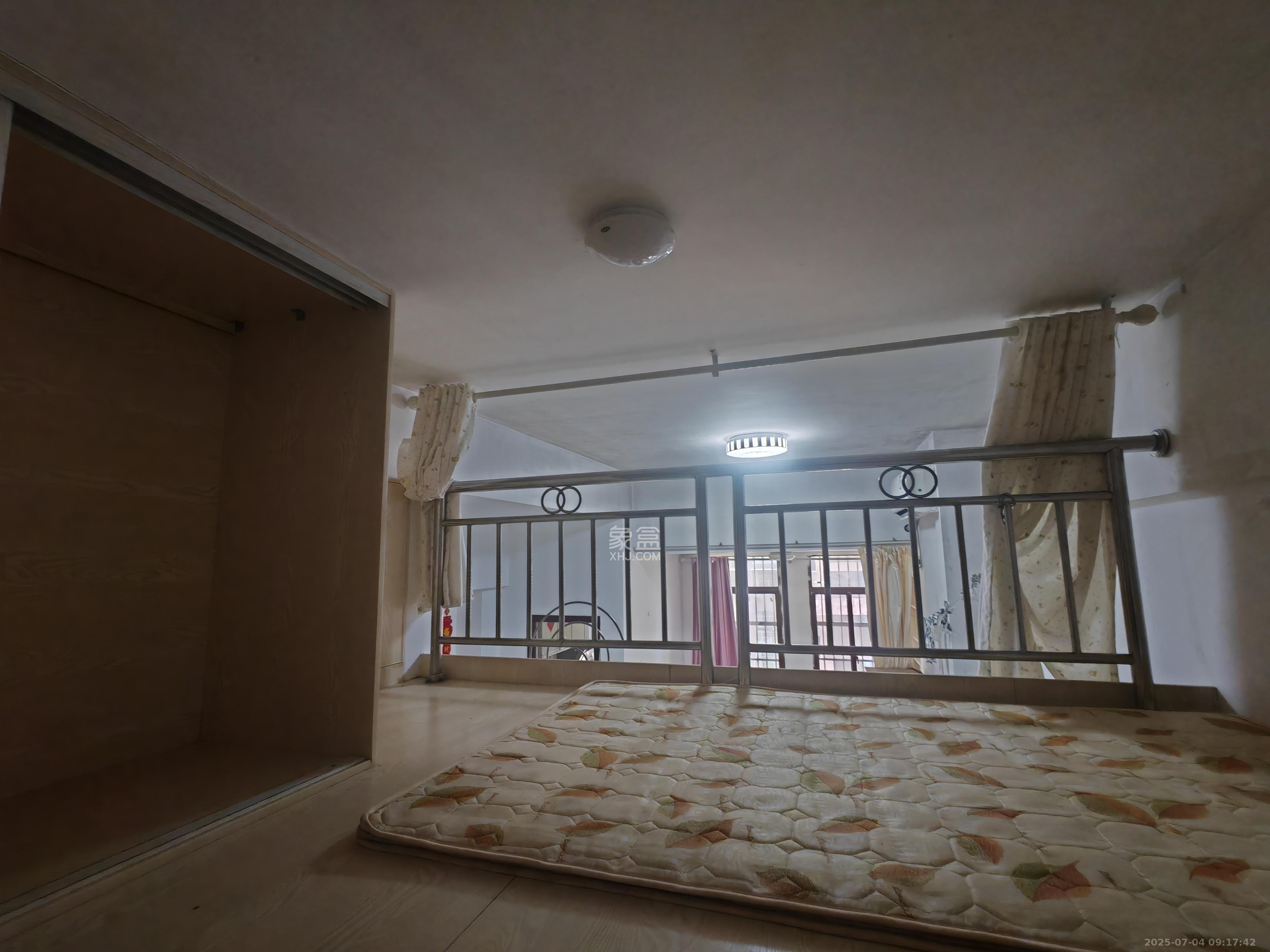 湖湾世景 1室1厅1卫 1200.0元/月 湖湾世景 1室1厅1卫 1200.0元/月室内图