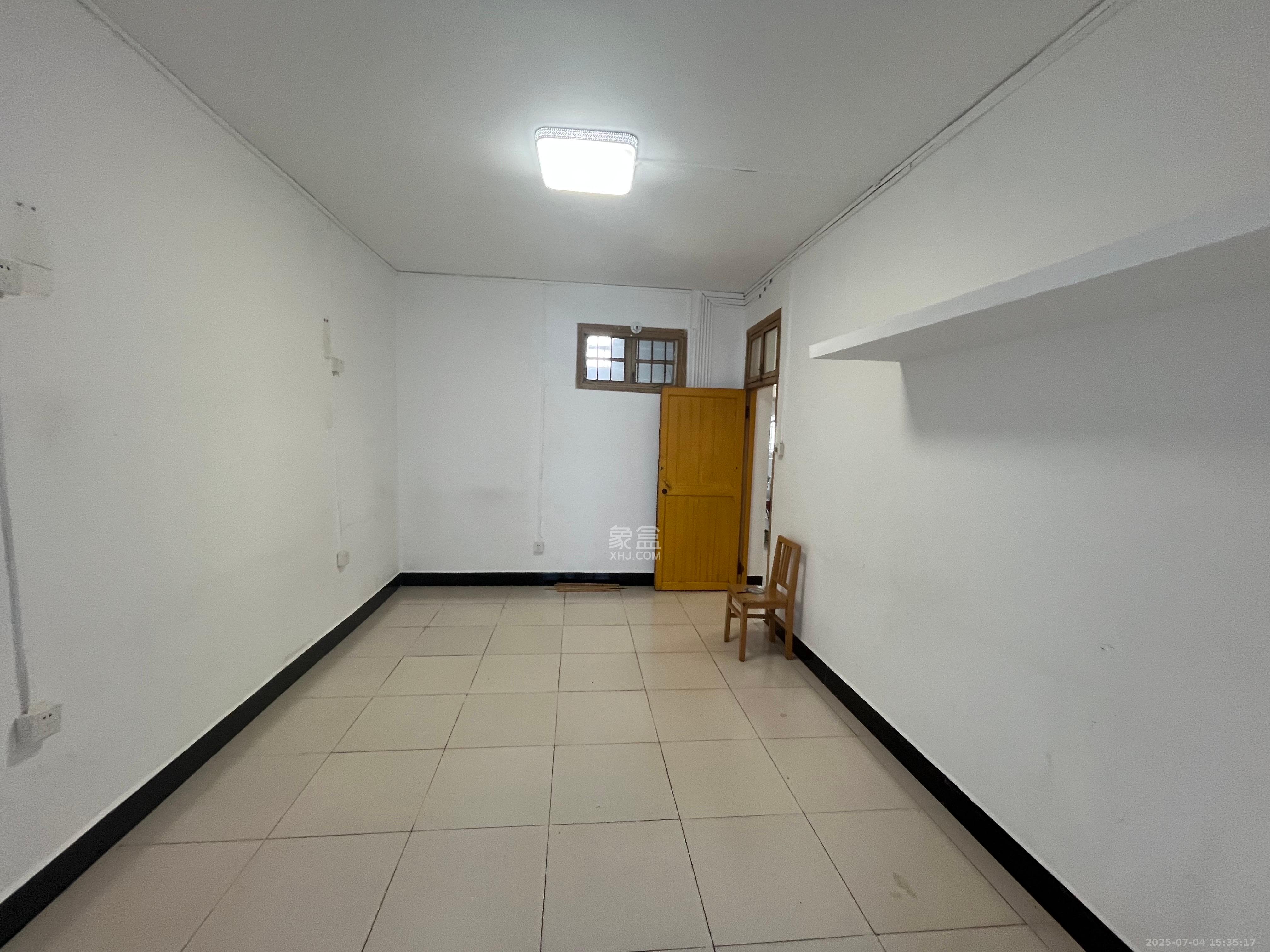 中山路散盘  4室1厅1卫    1900.0元/月 中山路散盘  4室1厅1卫    1900.0元/月室内图