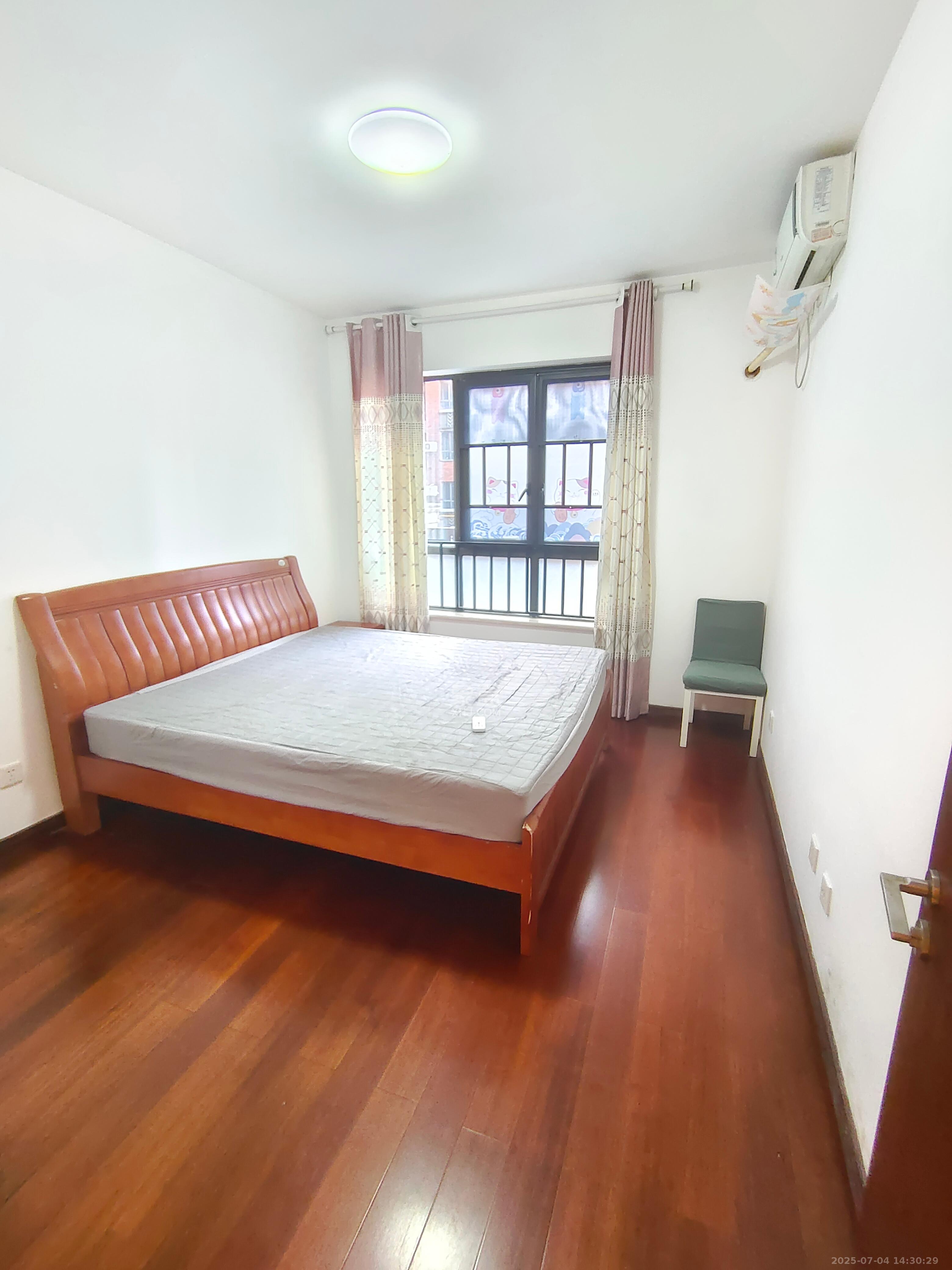 绿地公馆(绿地名邸) 3室2厅2卫 2800.0元/月 绿地公馆(绿地名邸) 3室2厅2卫 2800.0元/月室内图