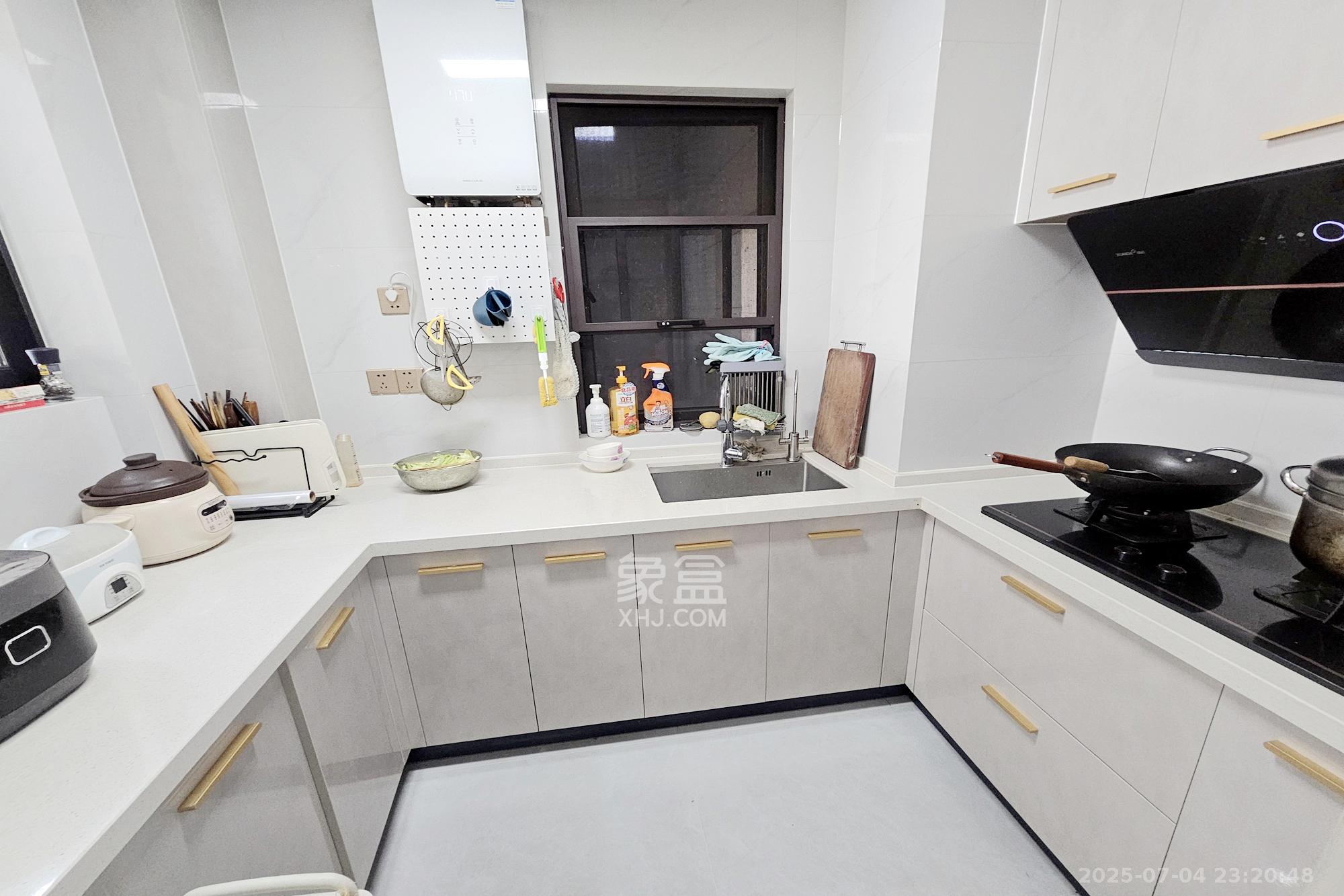 阳光城尚东湾凌云府 3室2厅2卫 123.0万 阳光城尚东湾凌云府 3室2厅2卫 123.0万其他