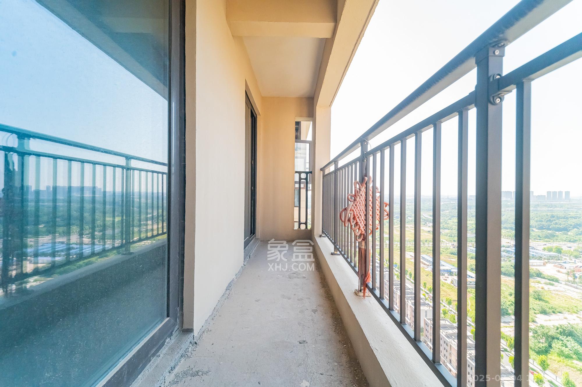 旭辉美的东樾城 3室2厅2卫 70.8万 旭辉美的东樾城 3室2厅2卫 70.8万其他