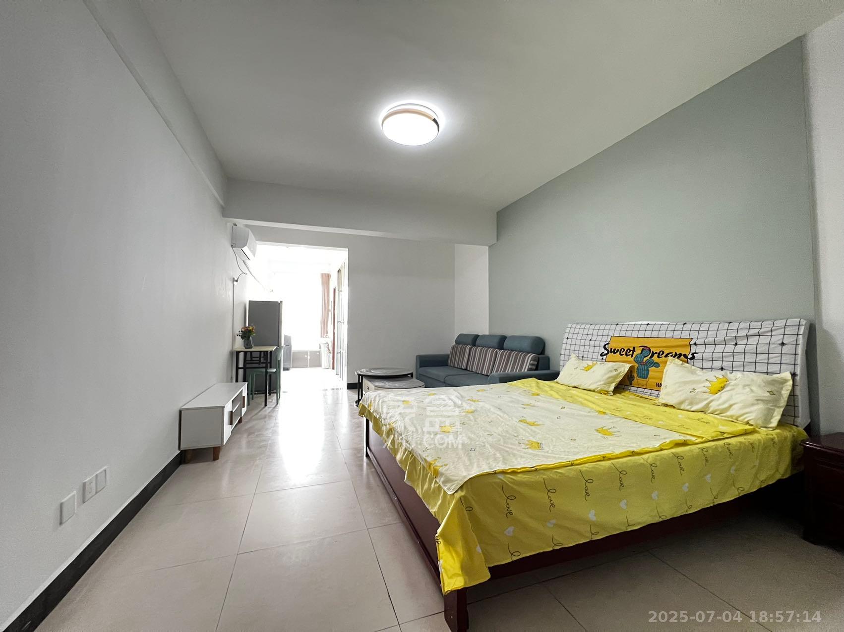 华龙公馆 1室0厅0卫 1700.0元/月 华龙公馆 1室0厅0卫 1700.0元/月室内图