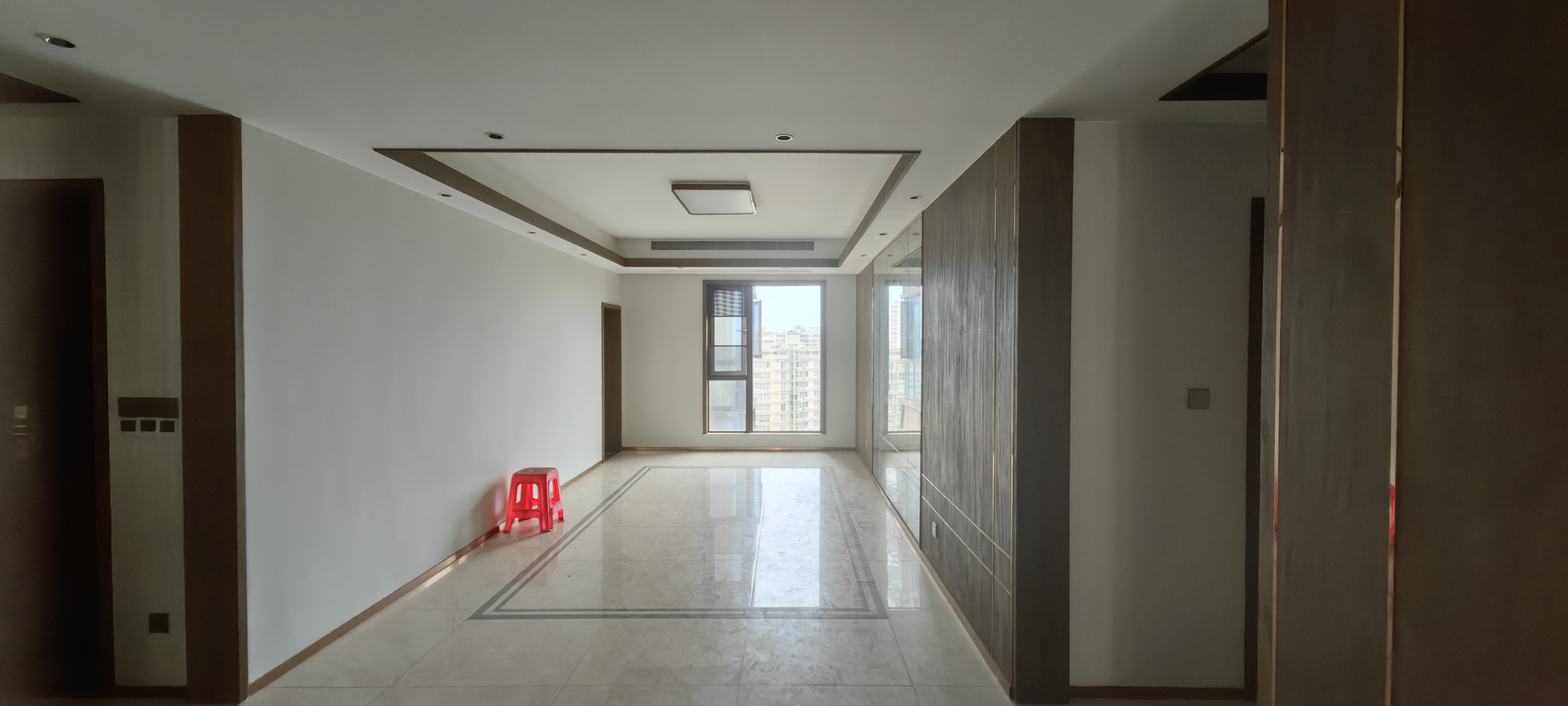 海航豪庭北苑 5室2厅3卫 14000.0元/月 海航豪庭北苑 5室2厅3卫 14000.0元/月室内图