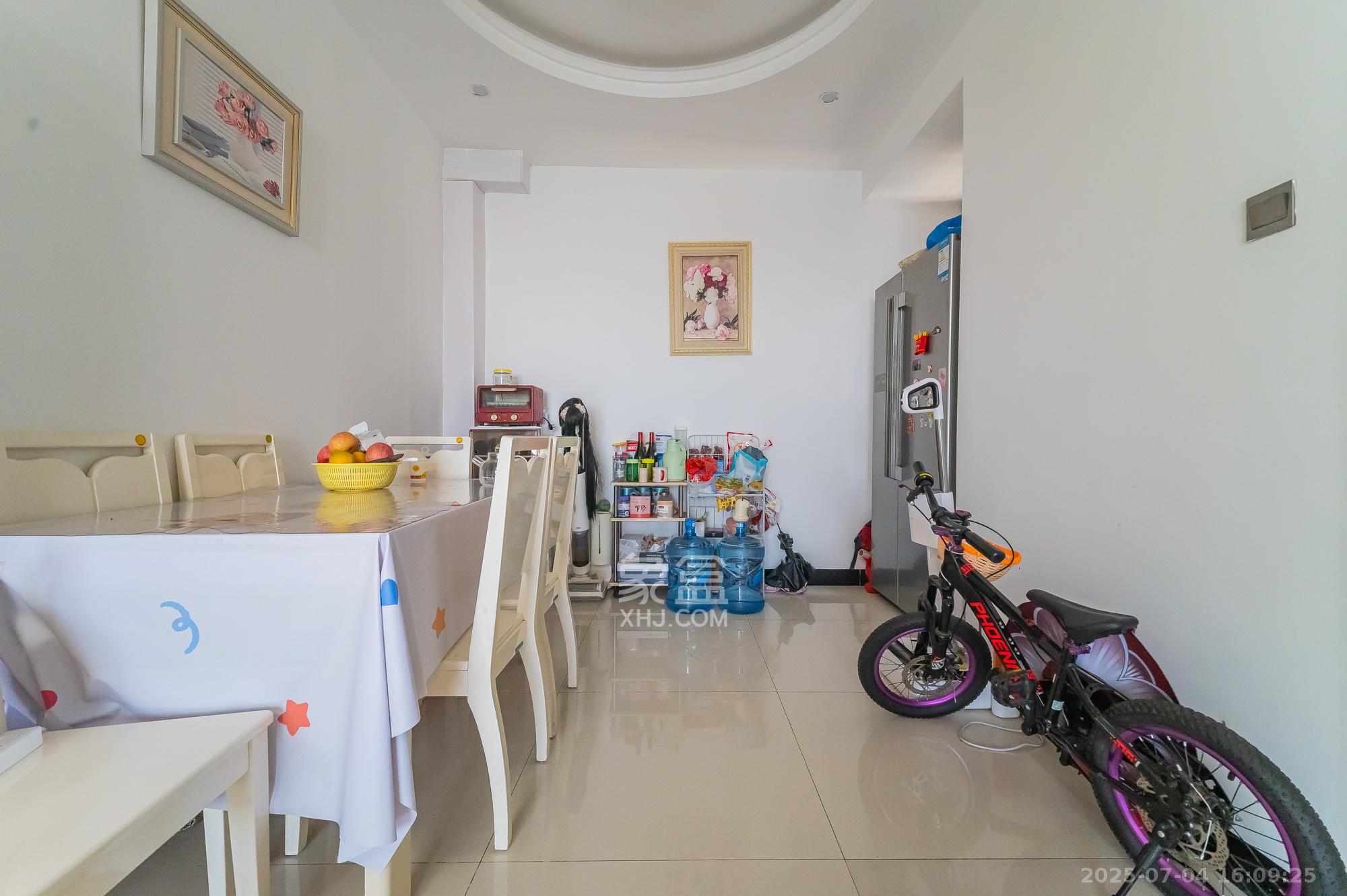 松雅湖畔 3室2厅1卫 68.8万 松雅湖畔 3室2厅1卫 68.8万客厅