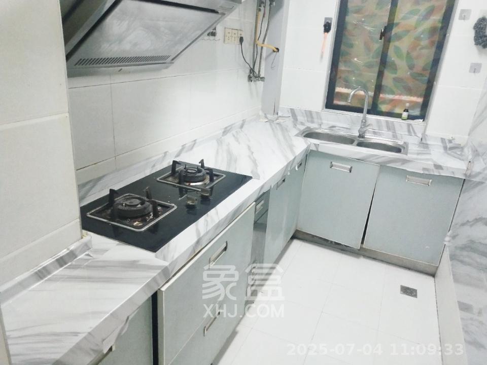 长大彩虹都  2室2厅1卫   1800.00元/月室内图