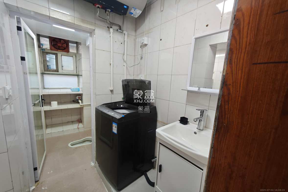 新兴小区(杨家山社区) 2室1厅1卫 1500.0元/月 新兴小区(杨家山社区) 2室1厅1卫 1500.0元/月室内图