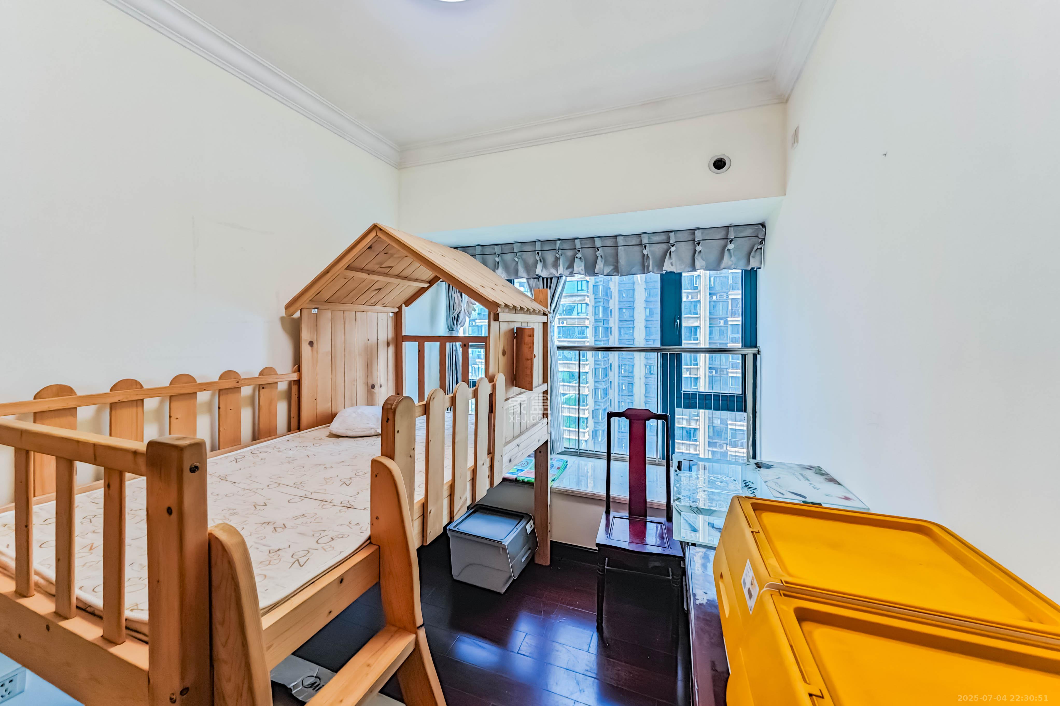 恒大绿洲 3室2厅2卫 95.0万 恒大绿洲 3室2厅2卫 95.0万卧室