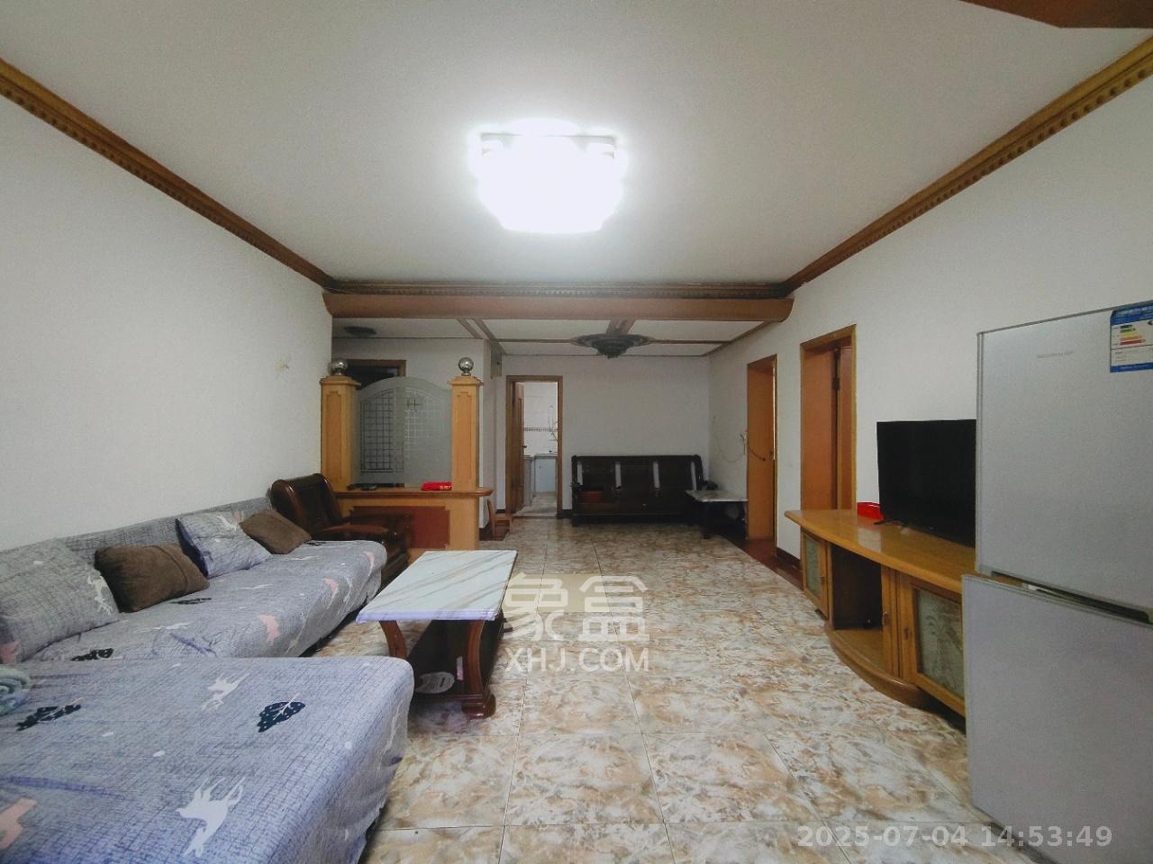 学宫公寓 2室1厅1卫 2000.0元/月 学宫公寓 2室1厅1卫 2000.0元/月室内图