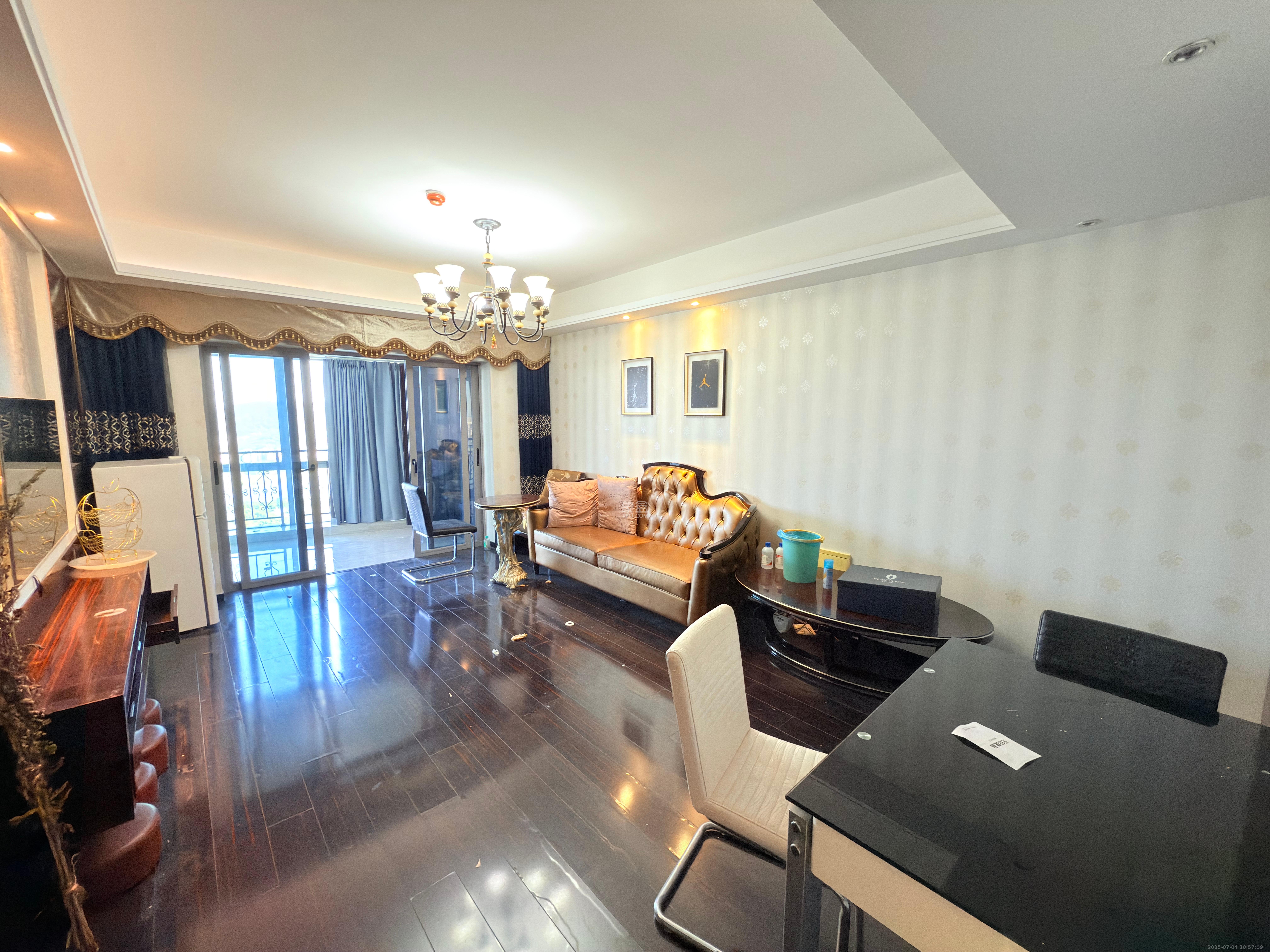 保利国际广场  1室2厅1卫    5000.0元/月室内图