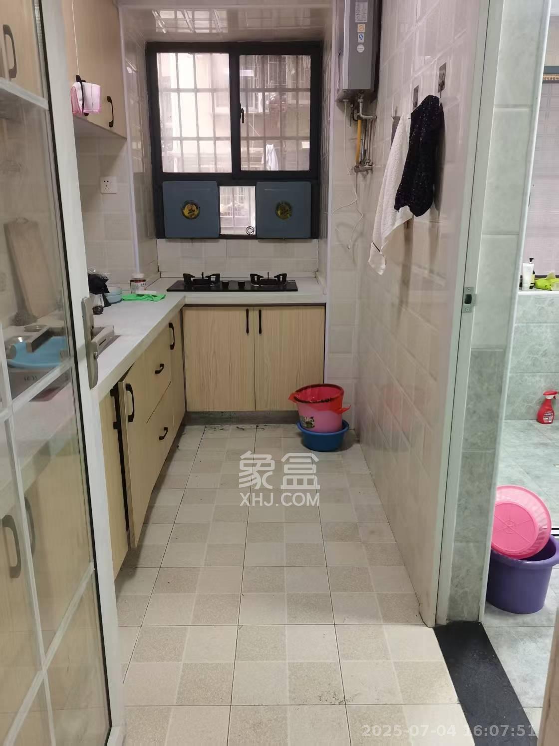 长坡社区  3室2厅1卫   2200.00元/月室内图