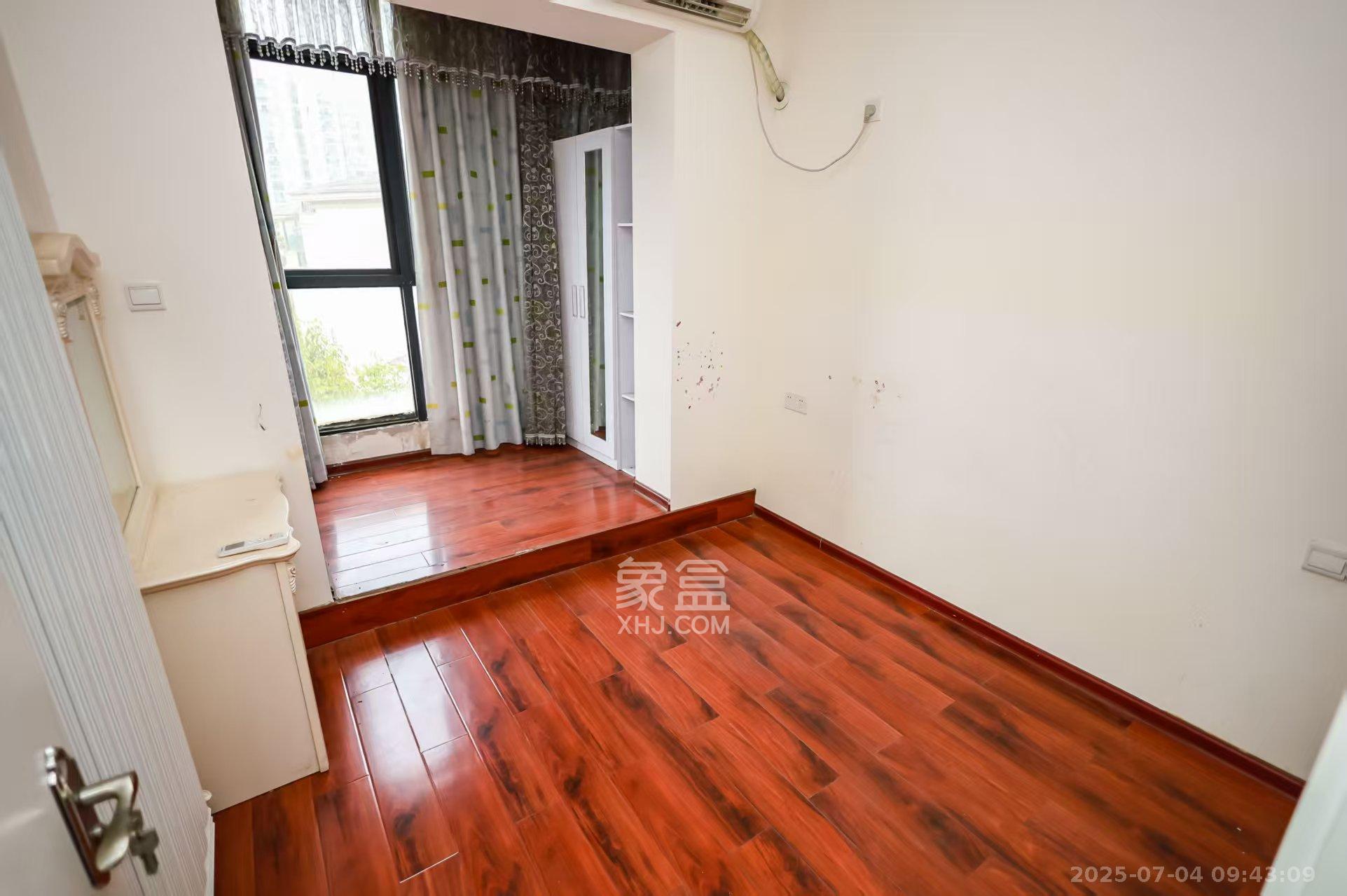 卓越蔚蓝海岸二期 2室2厅1卫 2200.0元/月 卓越蔚蓝海岸二期 2室2厅1卫 2200.0元/月室内图