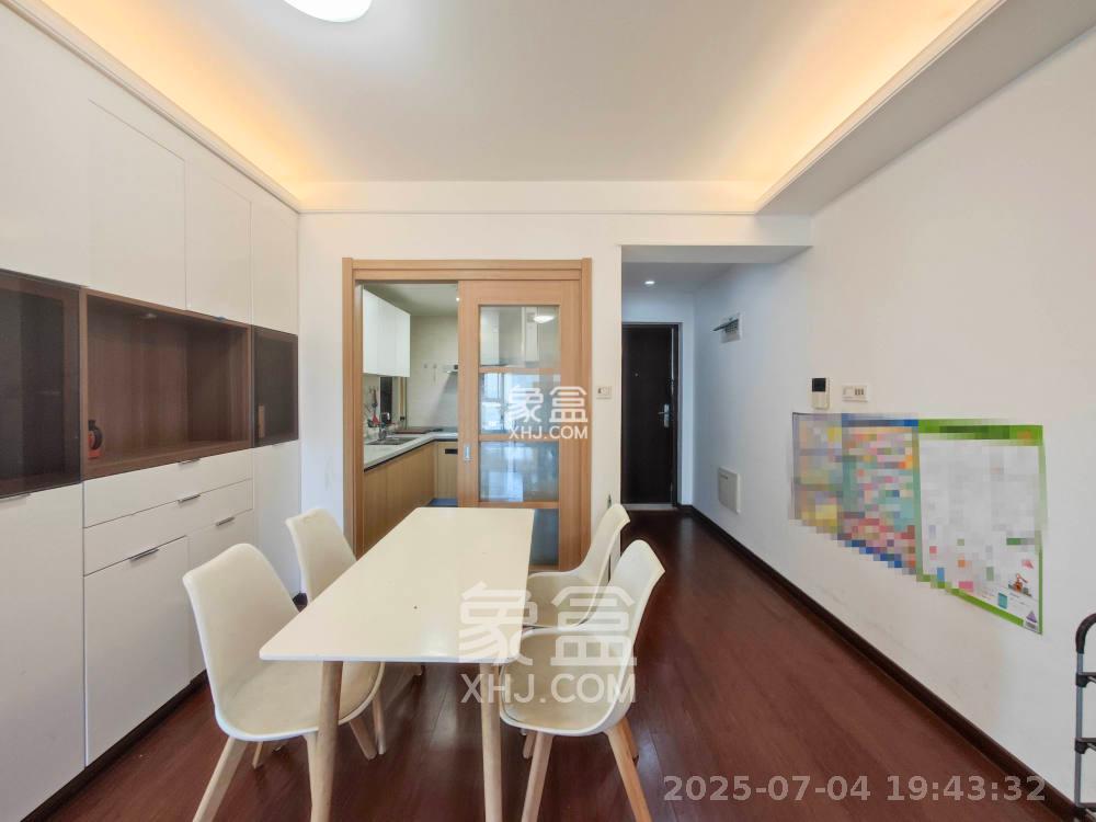 万科魅力之城非凡里 3室2厅2卫 2300.0元/月 万科魅力之城非凡里 3室2厅2卫 2300.0元/月室内图