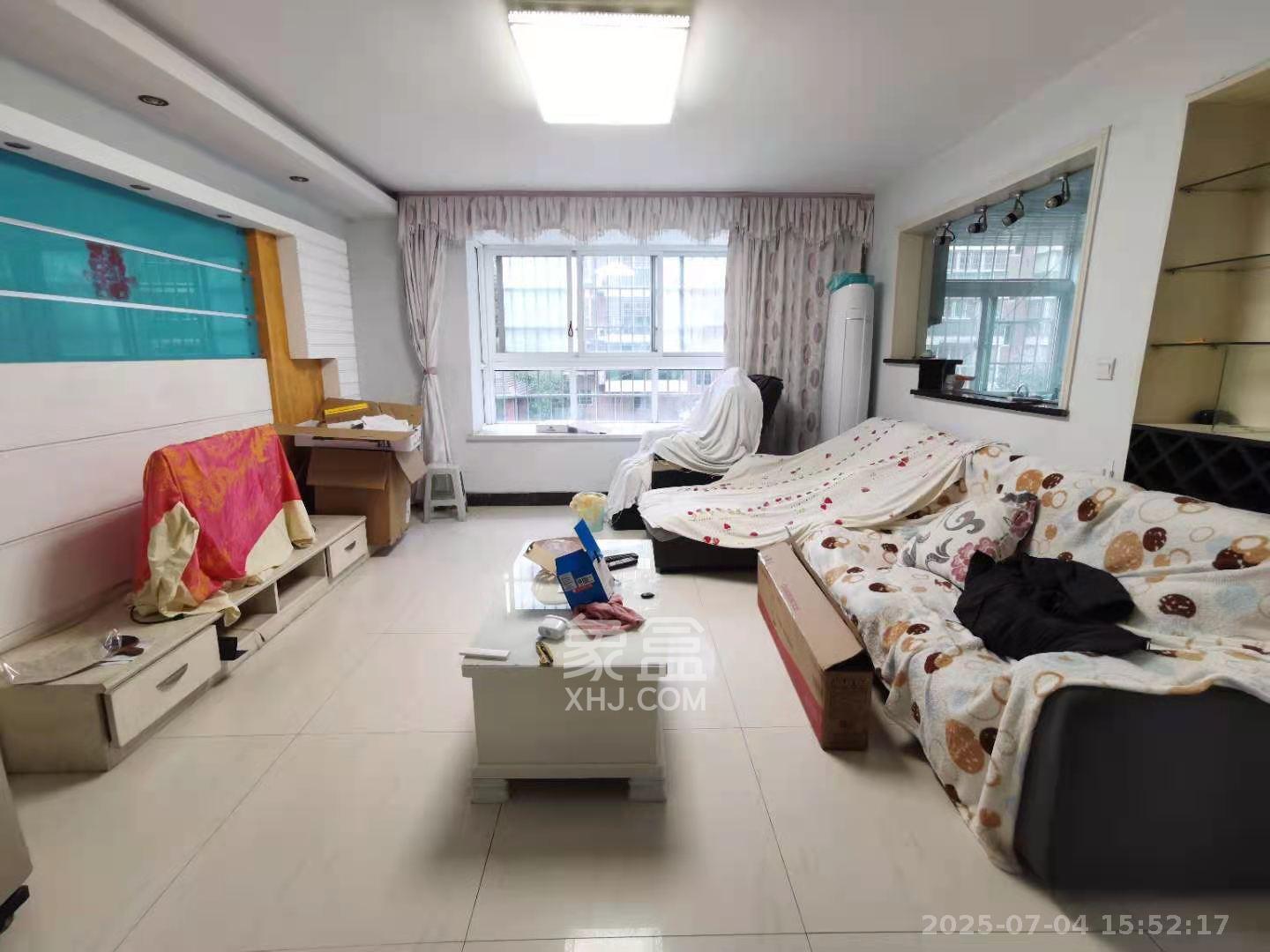 枫林美景  3室2厅2卫    2500.0元/月