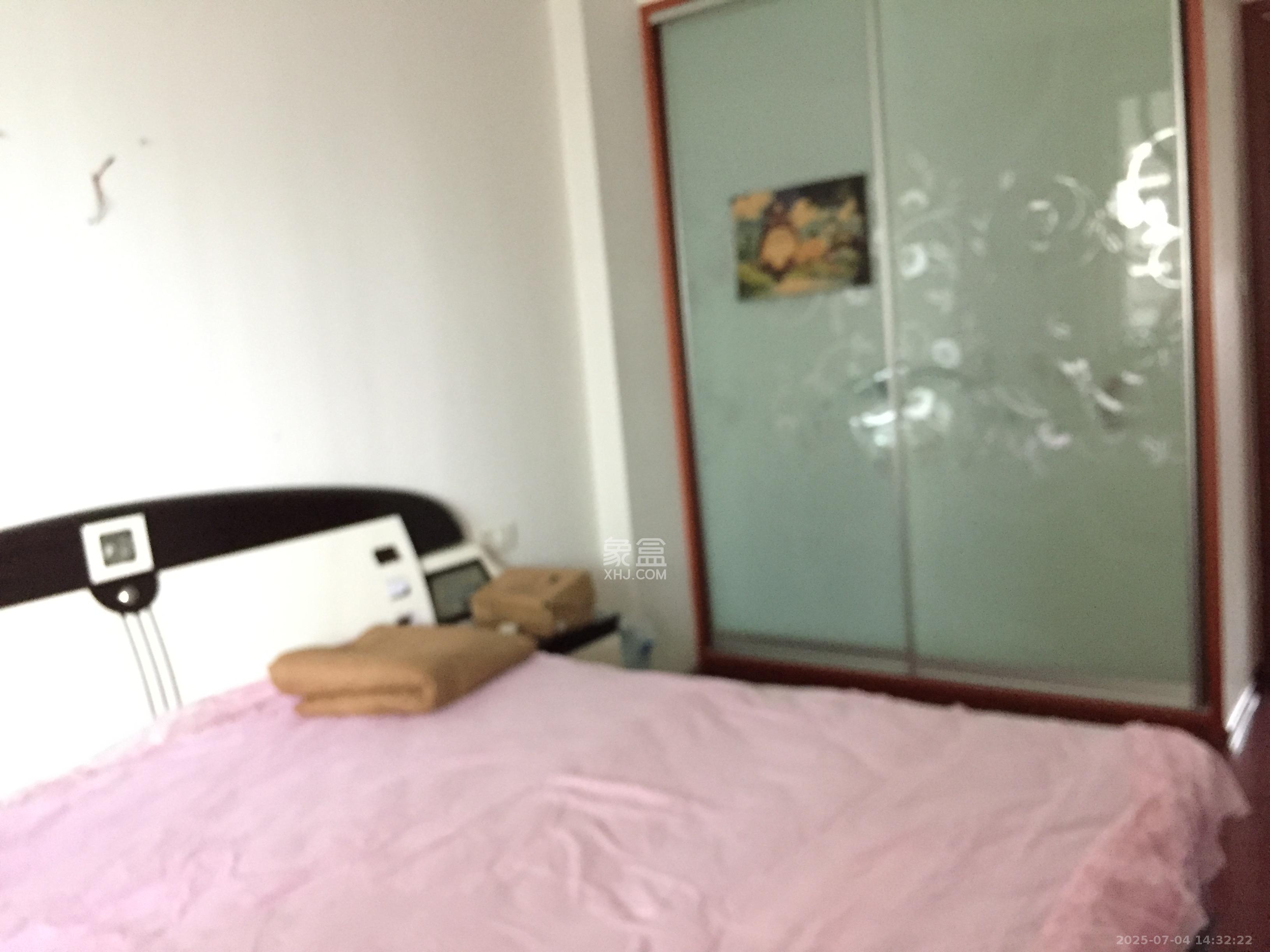 红树湾  3室2厅1卫    1900.0元/月室内图