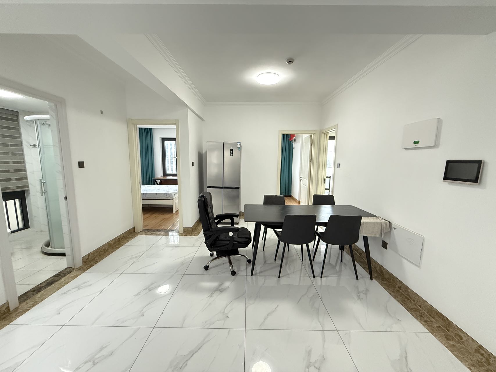 尚运上品 3室2厅2卫 5500.0元/月 尚运上品 3室2厅2卫 5500.0元/月室内图