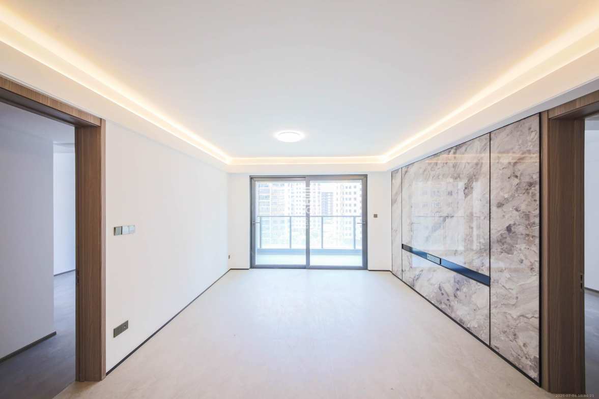 长沙润府B区 3室2厅2卫 208.0万 长沙润府B区 3室2厅2卫 208.0万客厅