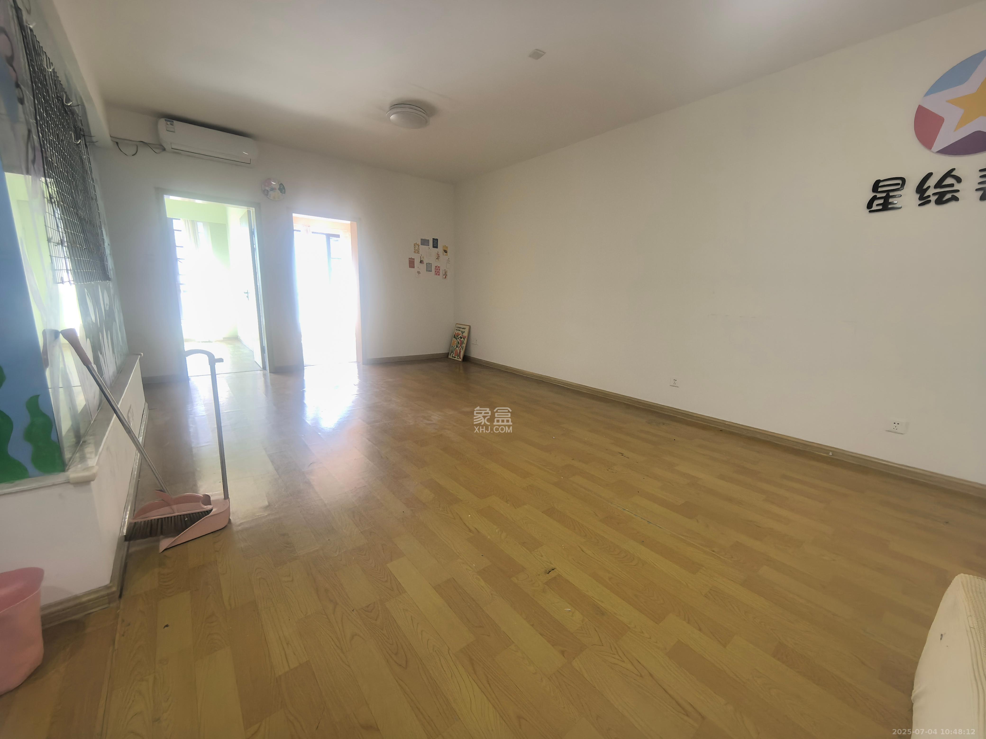 和庄  3室2厅1卫   1800.00元/月室内图