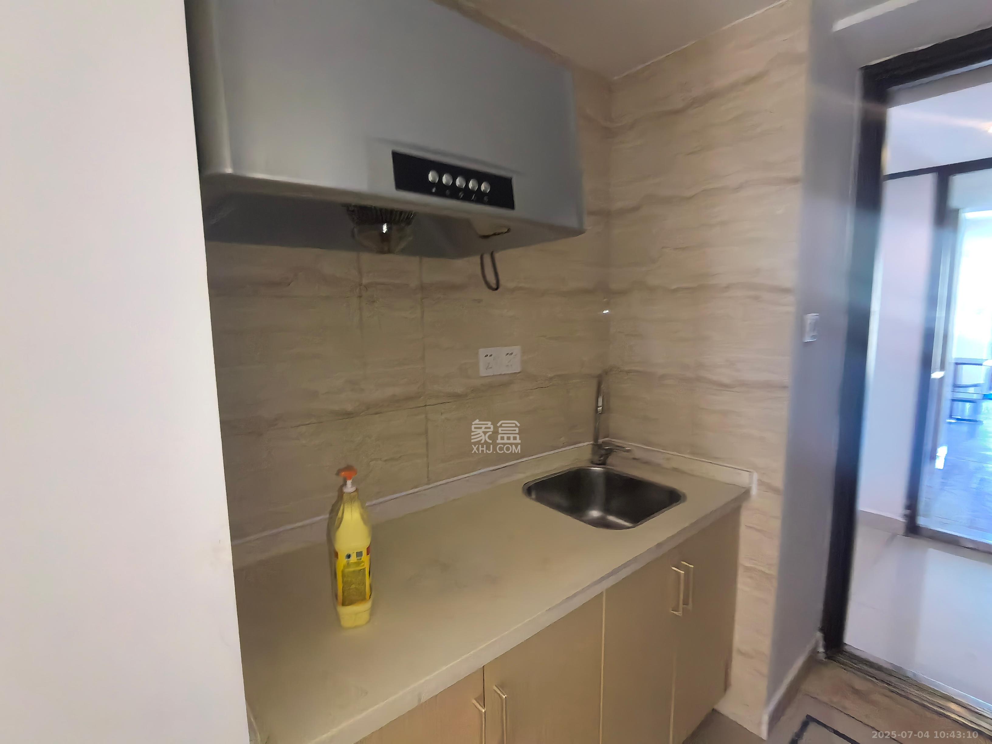 万科金域华府一期  1室1厅1卫    1200.0元/月室内图