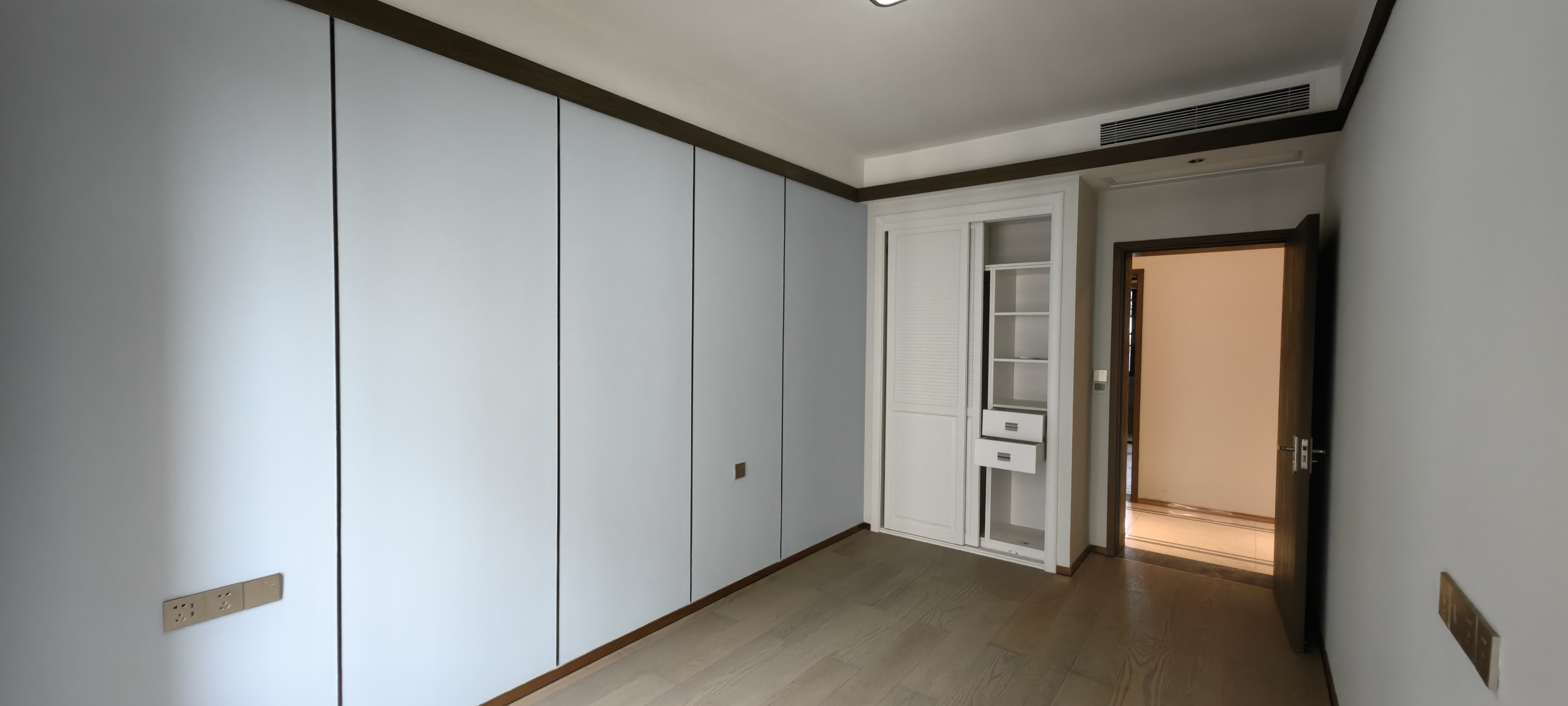 海航豪庭北苑 5室2厅3卫 14000.0元/月 海航豪庭北苑 5室2厅3卫 14000.0元/月室内图