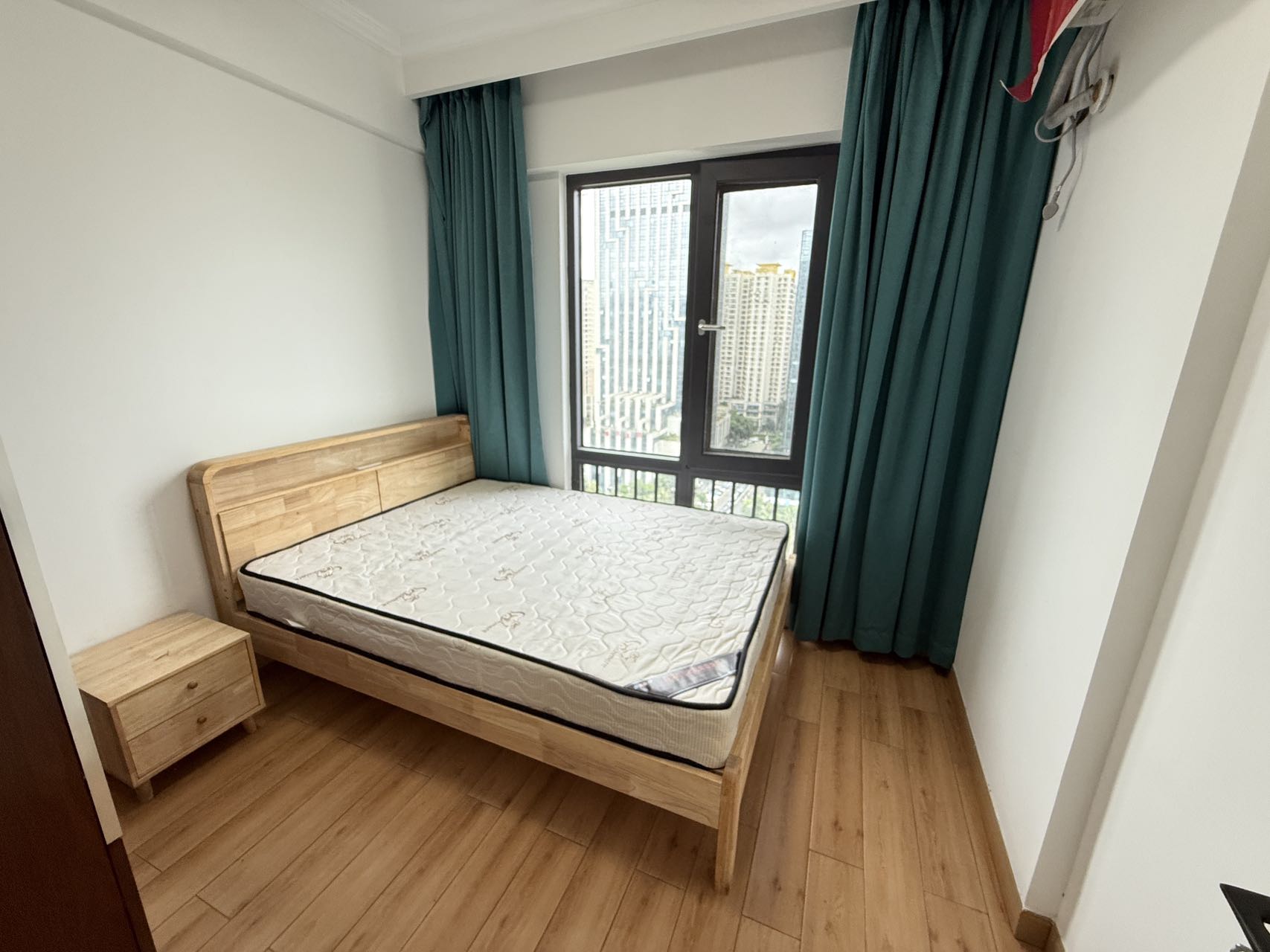 尚运上品 3室2厅2卫 5500.0元/月 尚运上品 3室2厅2卫 5500.0元/月室内图