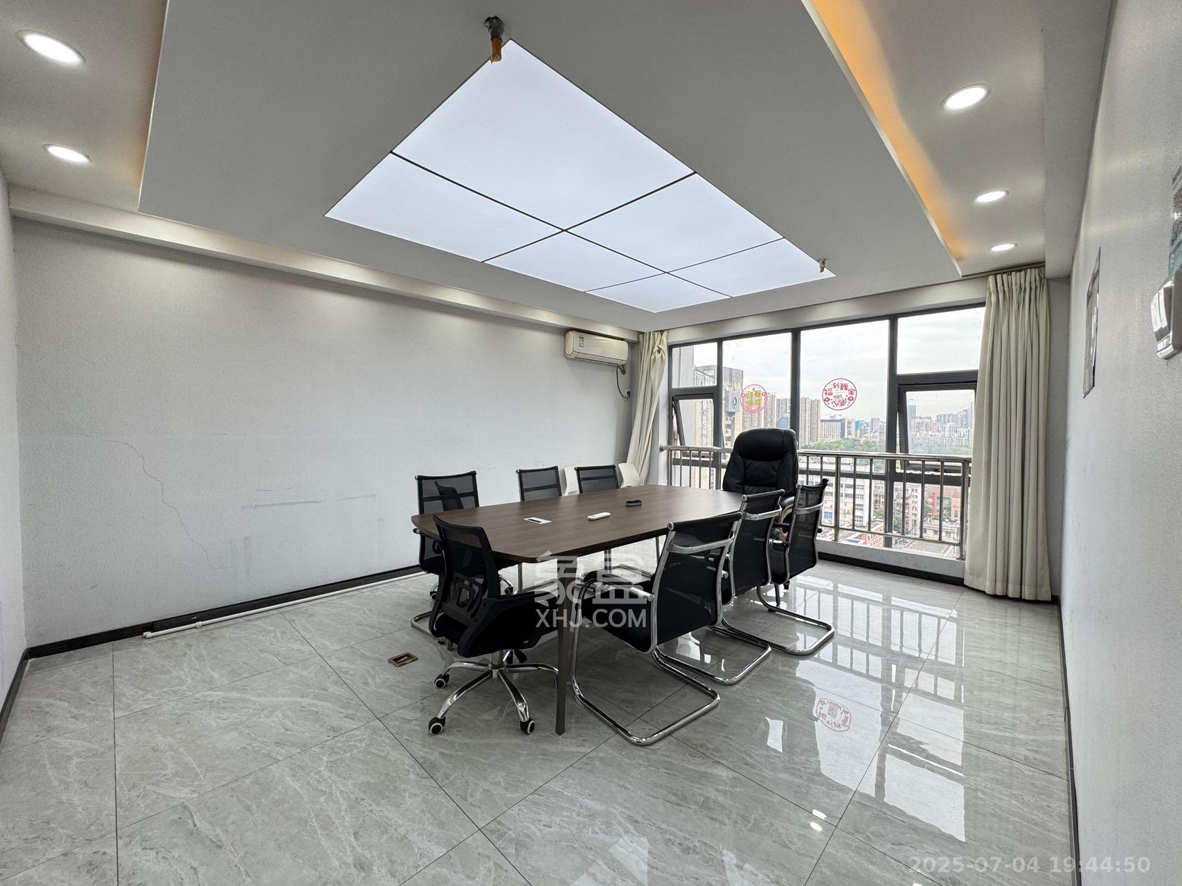 人瑞潇湘国际 5室1厅1卫 10000.0元/月 人瑞潇湘国际 5室1厅1卫 10000.0元/月室内图