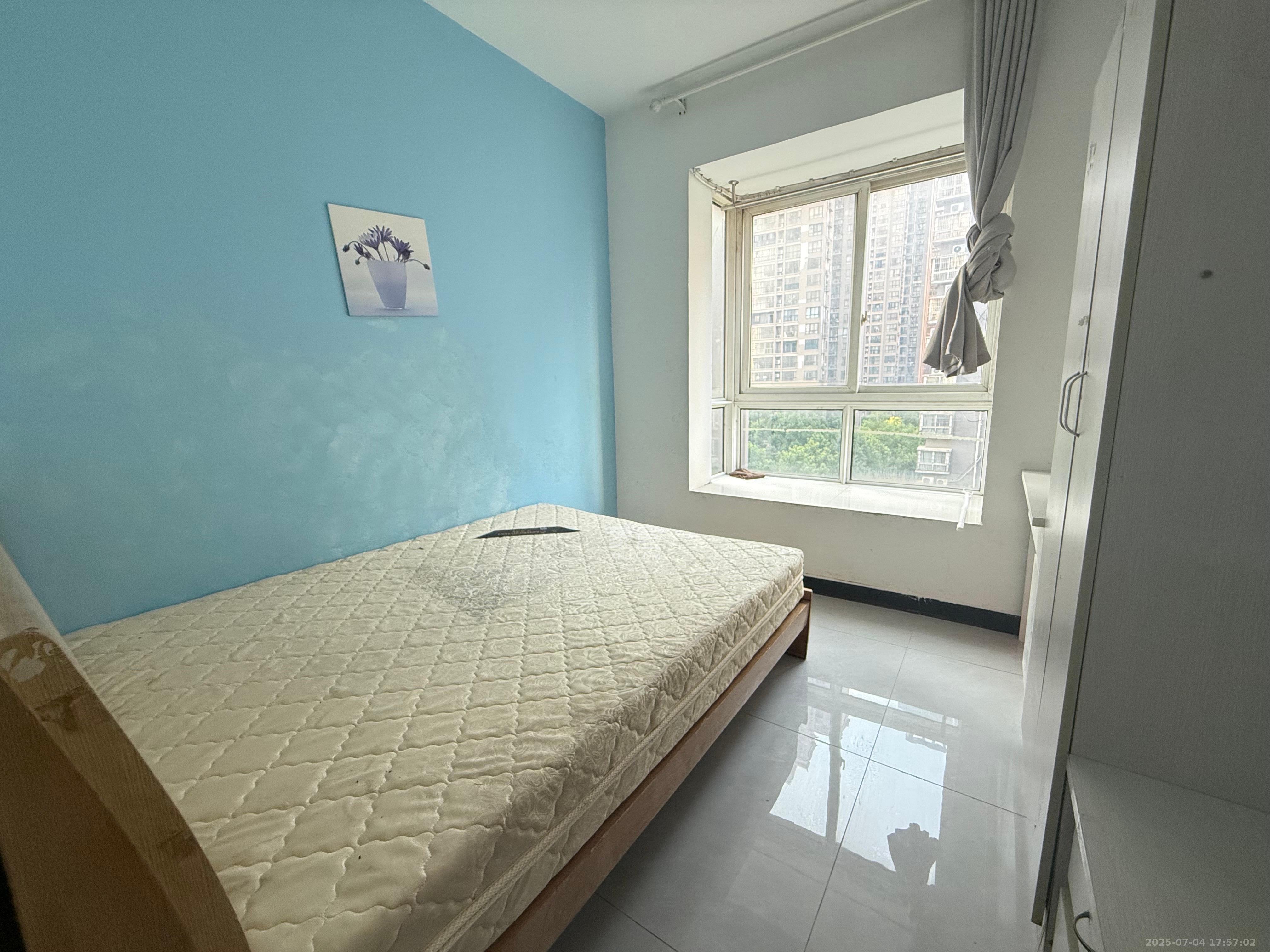 彩都公寓 1室1厅1卫 600.0元/月 彩都公寓 1室1厅1卫 600.0元/月室内图