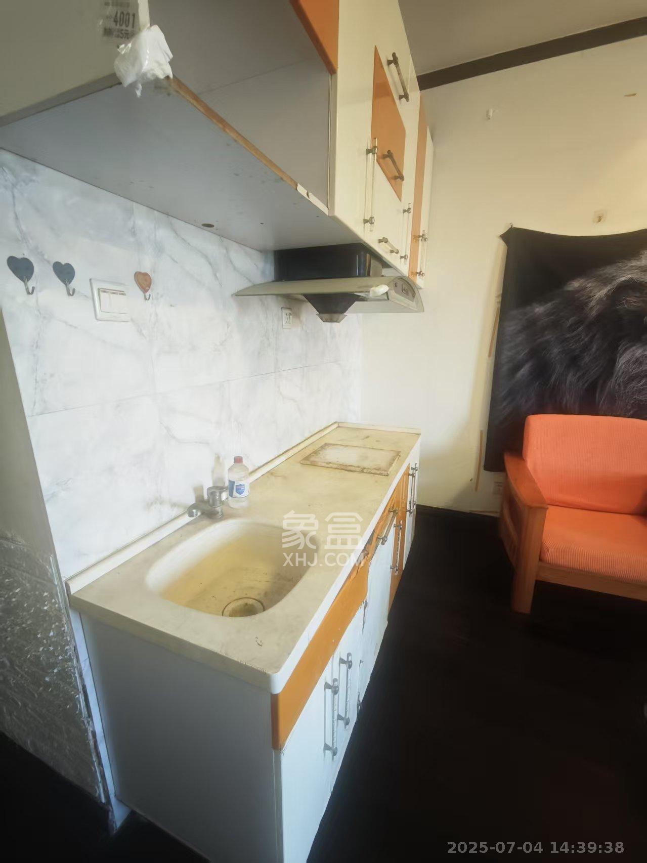 锦华时代 2室0厅0卫 1300.0元/月 锦华时代 2室0厅0卫 1300.0元/月室内图