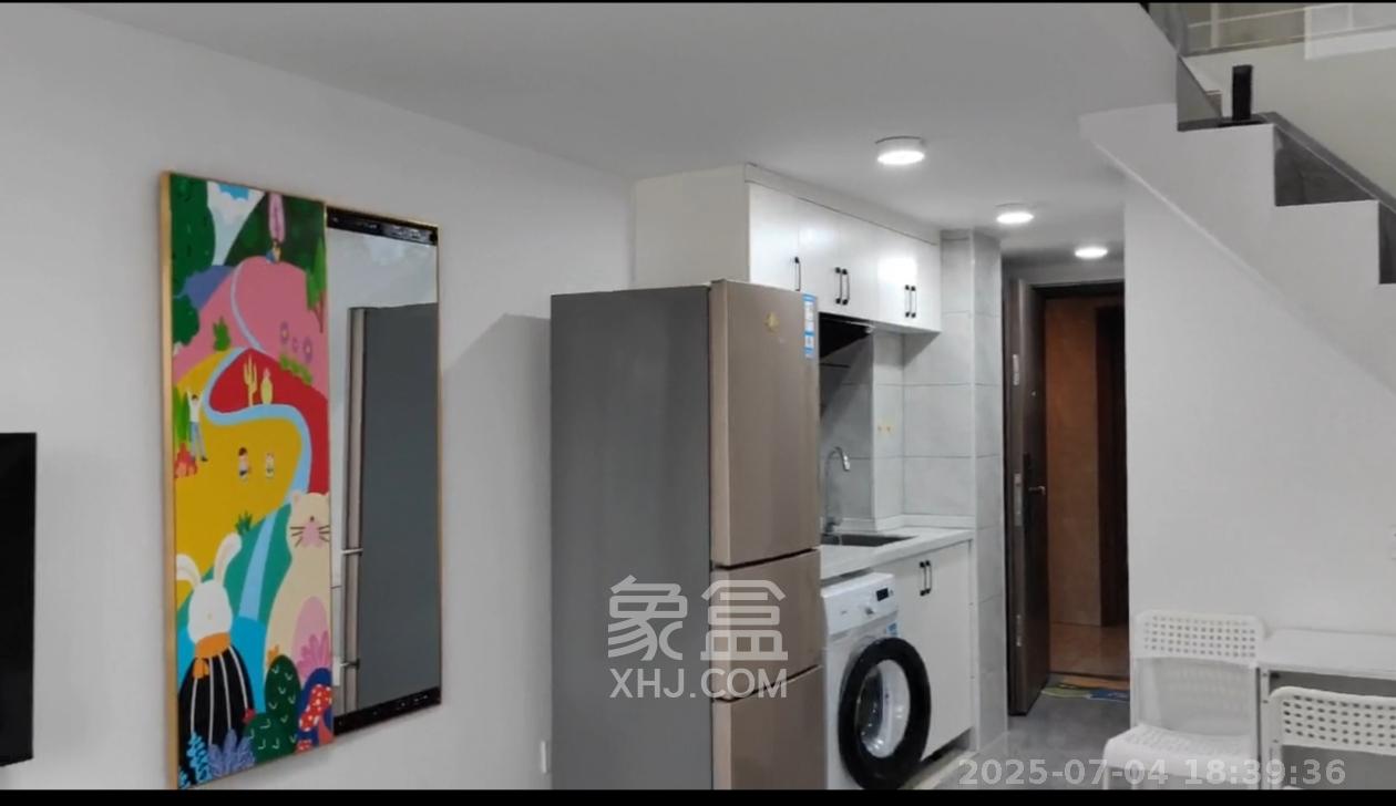 龙湖湘江星座(祺鑫星座公寓) 2室1厅1卫 2200.0元/月 龙湖湘江星座(祺鑫星座公寓) 2室1厅1卫 2200.0元/月室内图