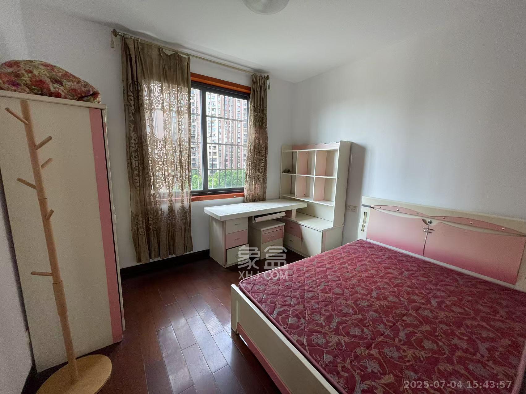 上海城小区  3室2厅1卫    2200.0元/月 上海城小区  3室2厅1卫    2200.0元/月室内图