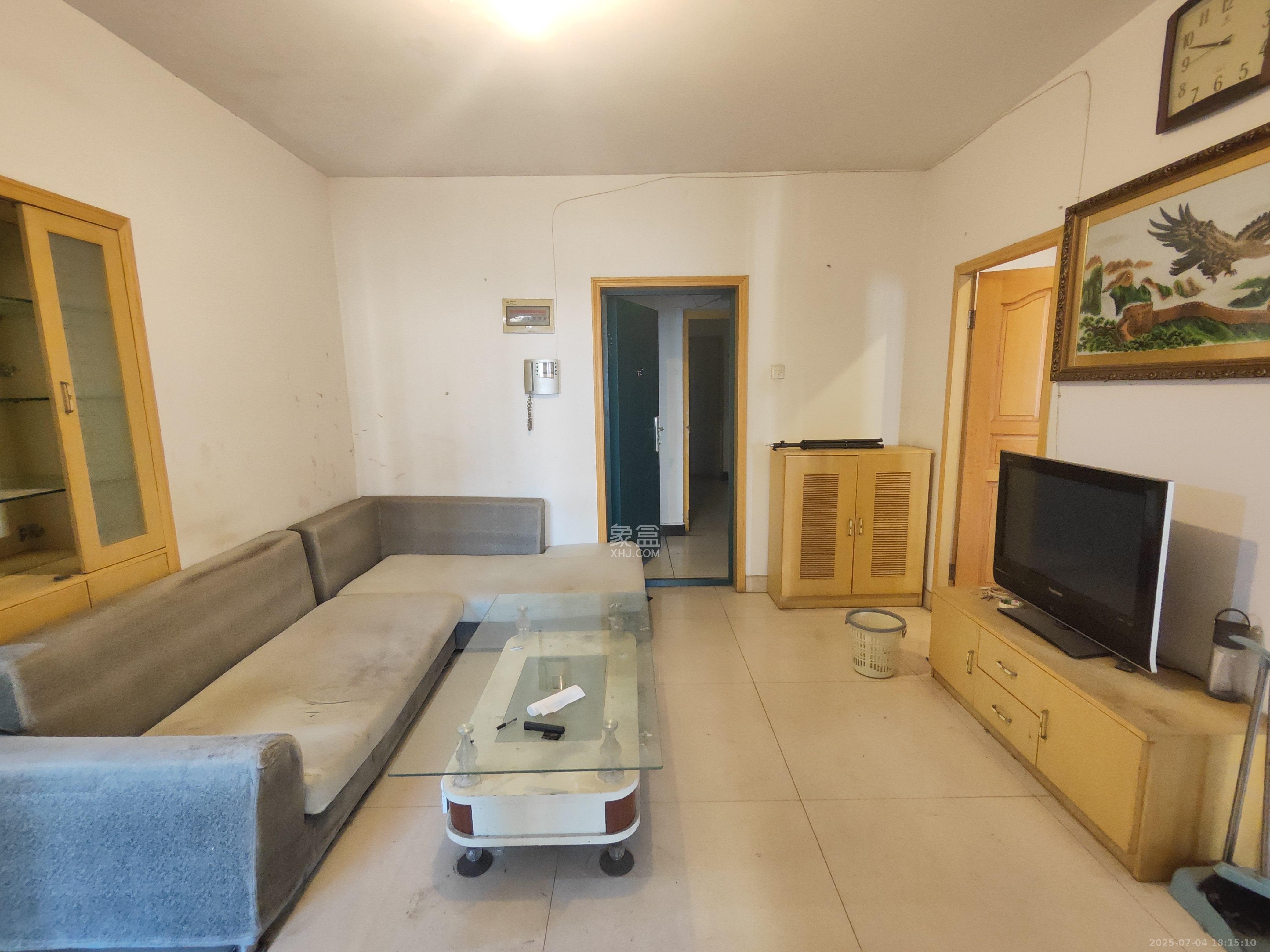 圣力华苑 3室2厅1卫 1200.0元/月 圣力华苑 3室2厅1卫 1200.0元/月室内图