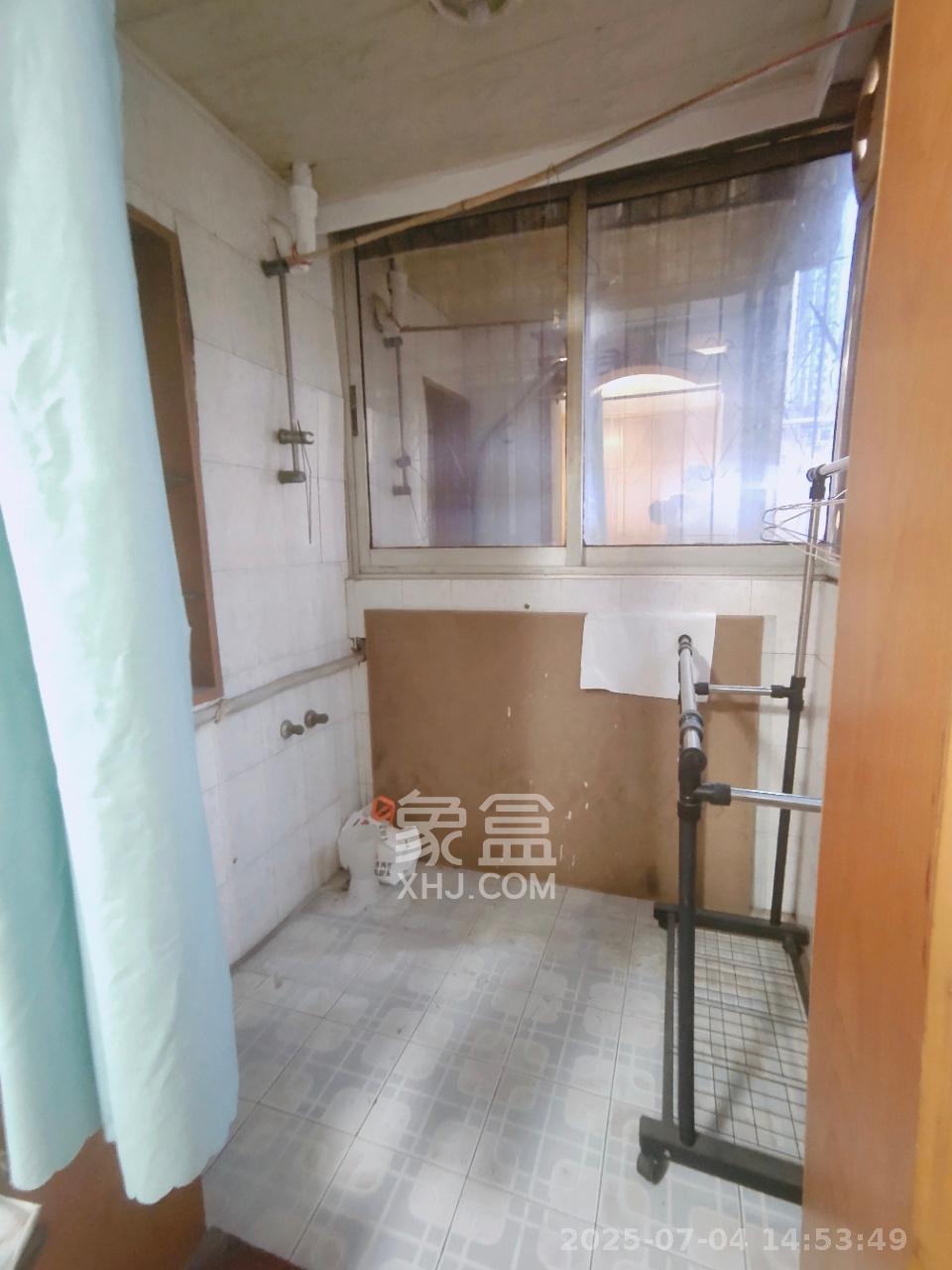 学宫公寓 2室1厅1卫 2000.0元/月 学宫公寓 2室1厅1卫 2000.0元/月室内图