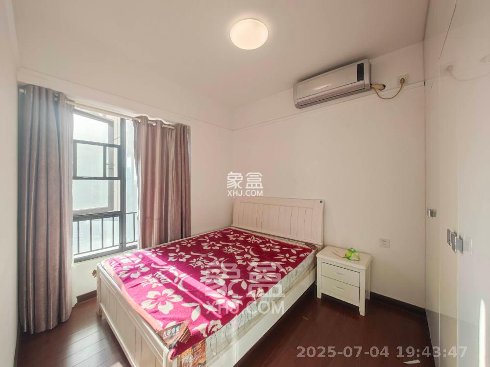 万科魅力之城非凡里 3室2厅2卫 2300.0元/月 万科魅力之城非凡里 3室2厅2卫 2300.0元/月室内图