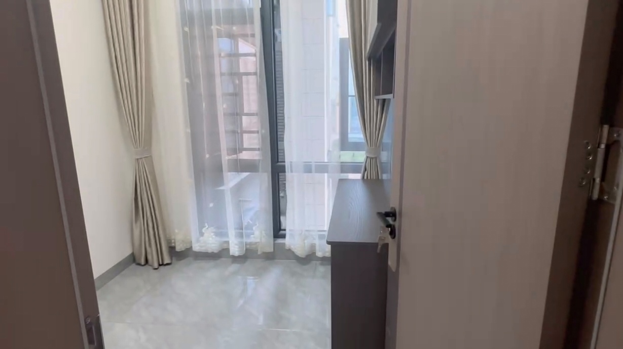 青春里 4室2厅2卫 128.0万 青春里 4室2厅2卫 128.0万客厅