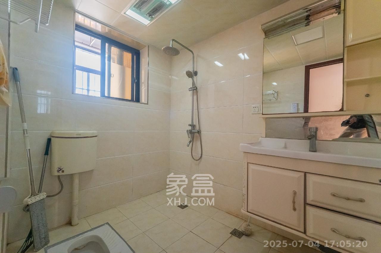 深业睿城  3室2厅2卫   2450.00元/月室内图