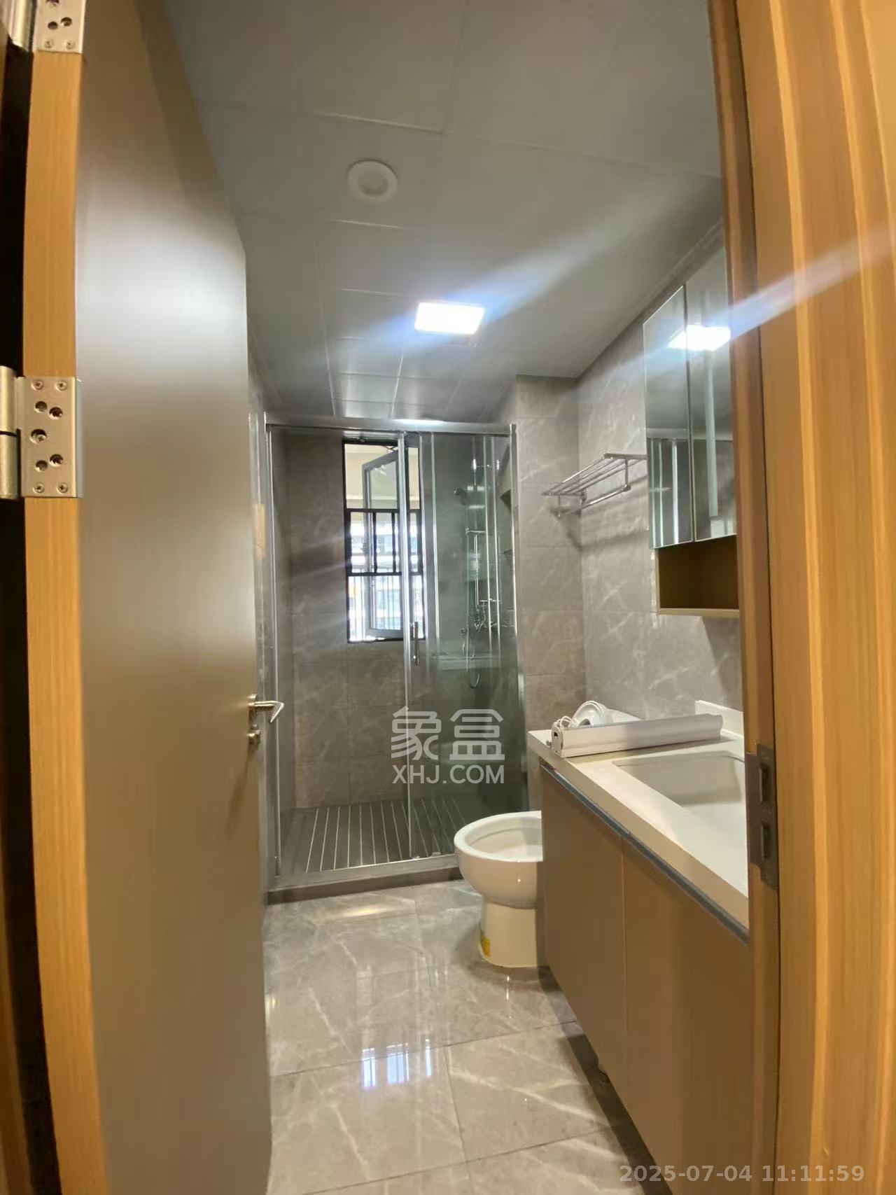 旭辉雨花郡  3室2厅2卫   4200.00元/月室内图
