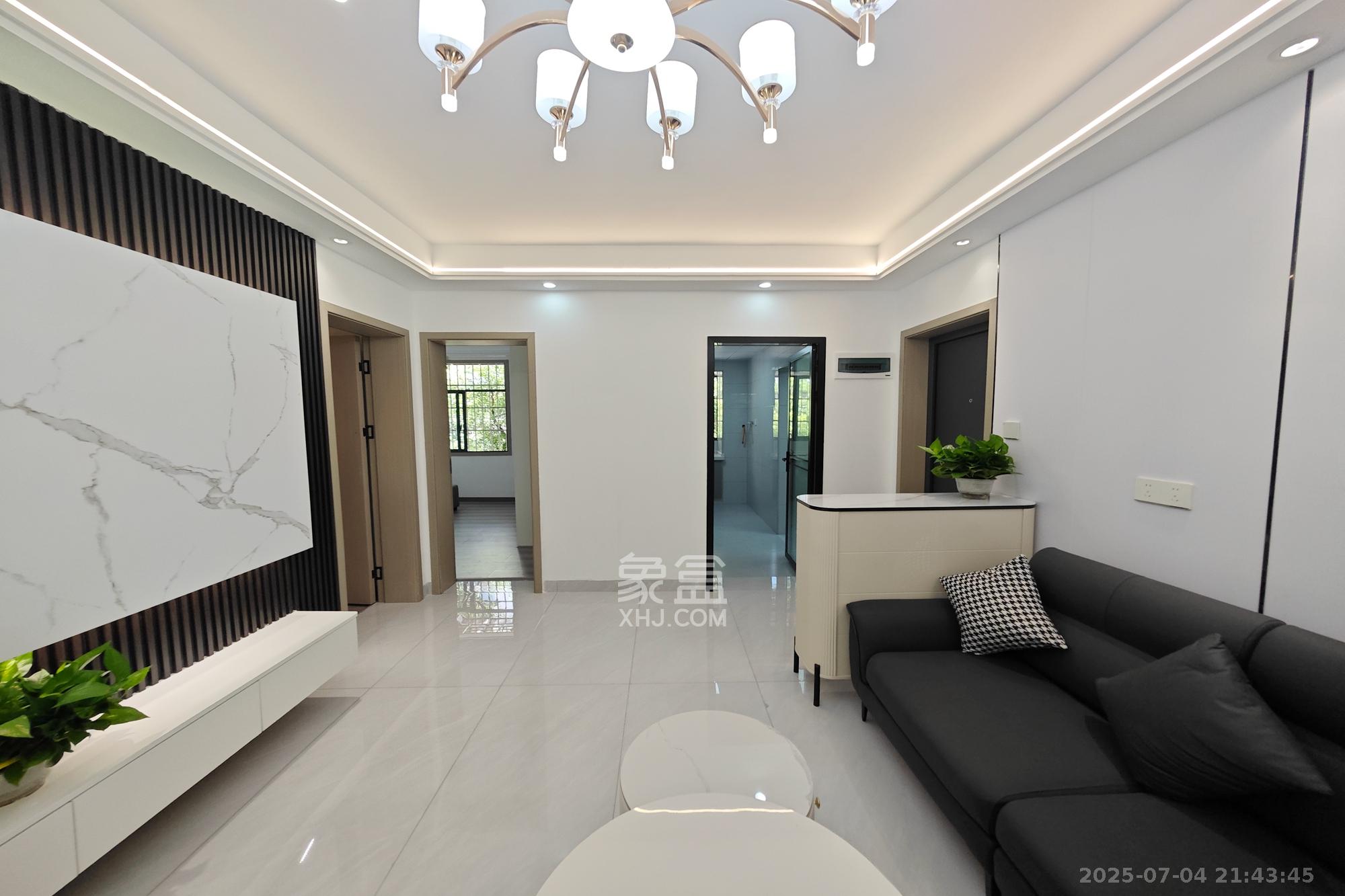 标准件厂宿舍(长沙标准件总厂宿舍) 3室1厅1卫 53.8万 标准件厂宿舍(长沙标准件总厂宿舍) 3室1厅1卫 53.8万客厅