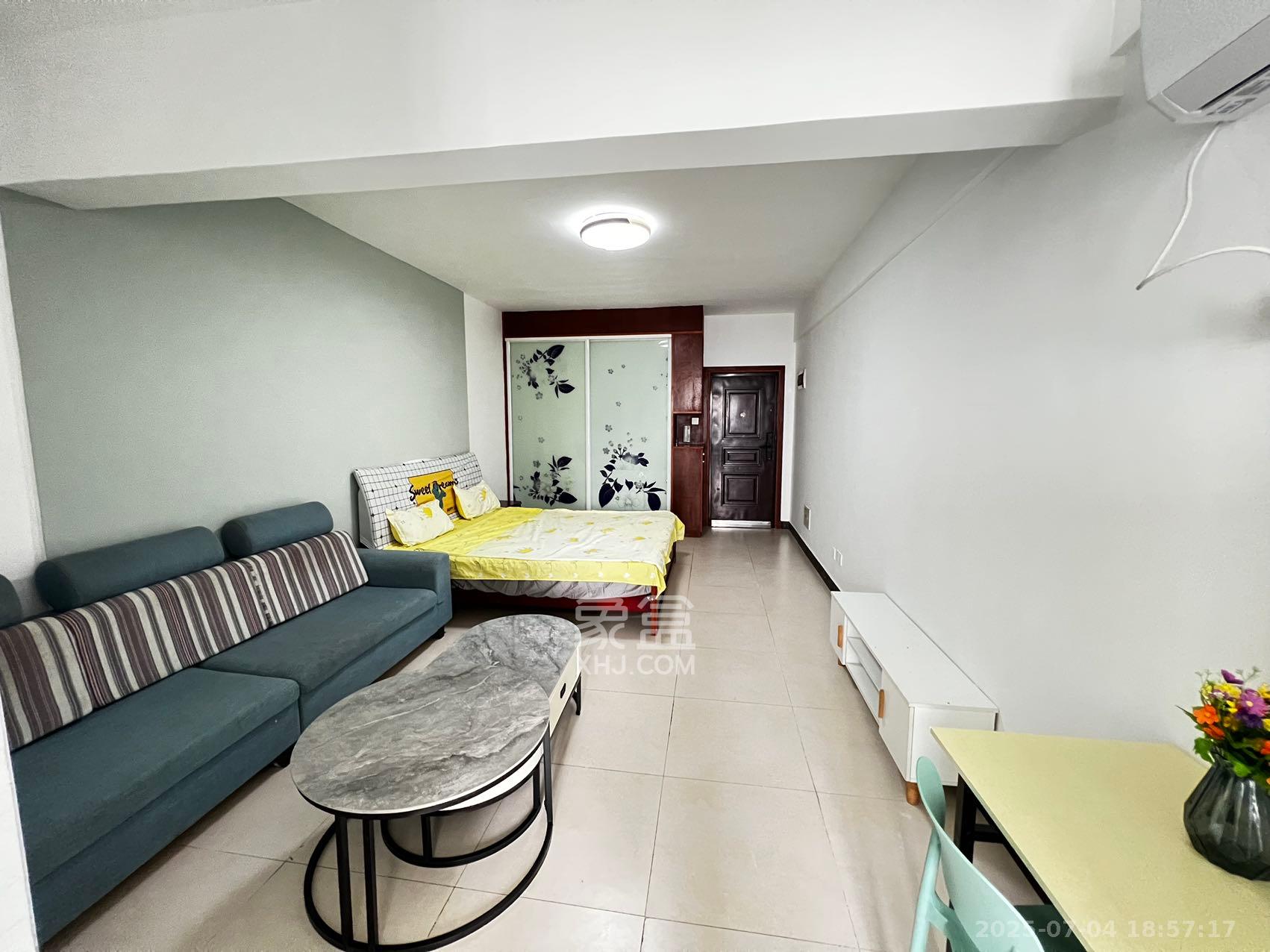 华龙公馆 1室0厅0卫 1700.0元/月 华龙公馆 1室0厅0卫 1700.0元/月室内图